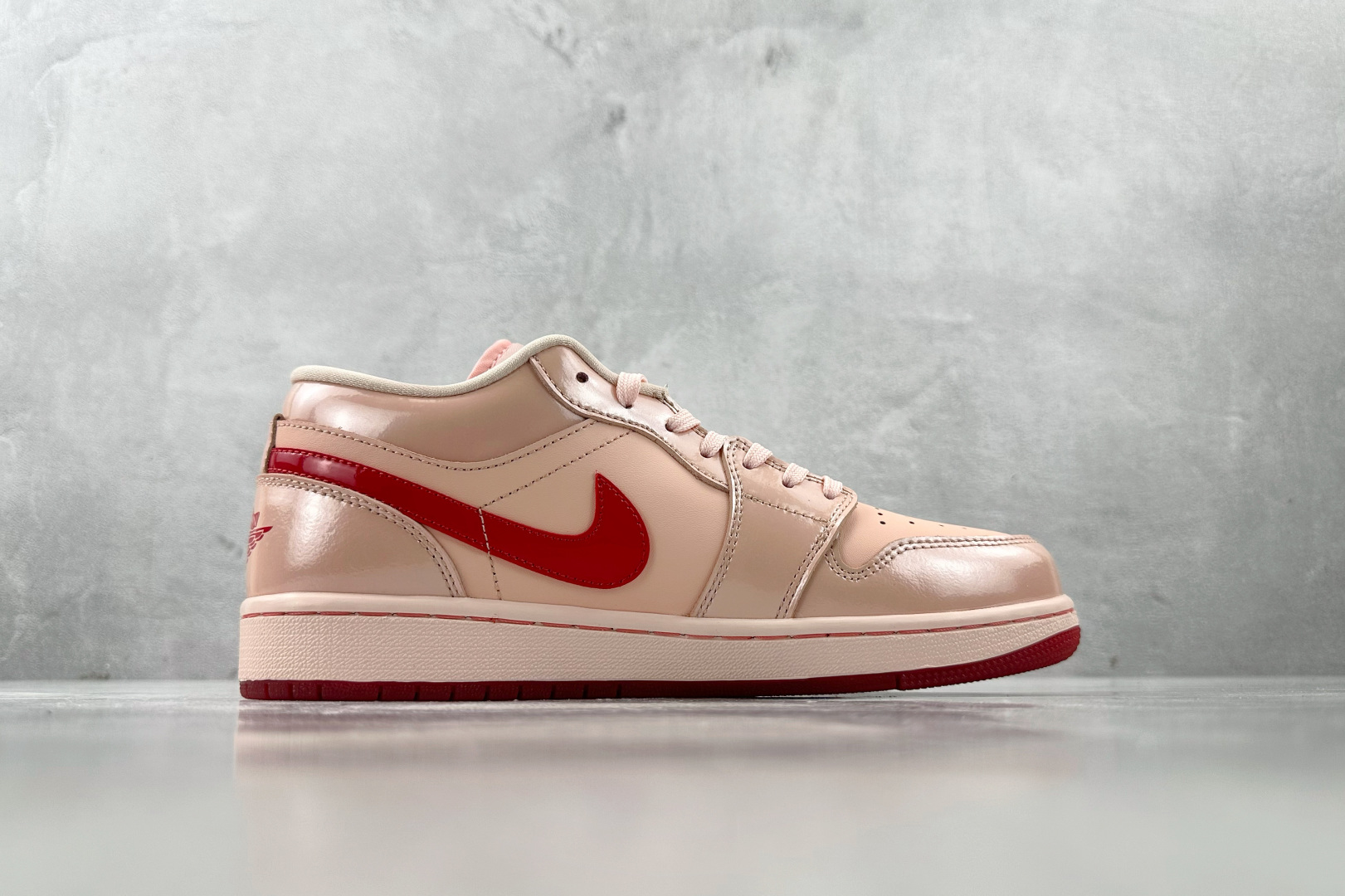 XC 
Jordan Air Jordan 1 Low “Valentine's Day”情人节限定 粉