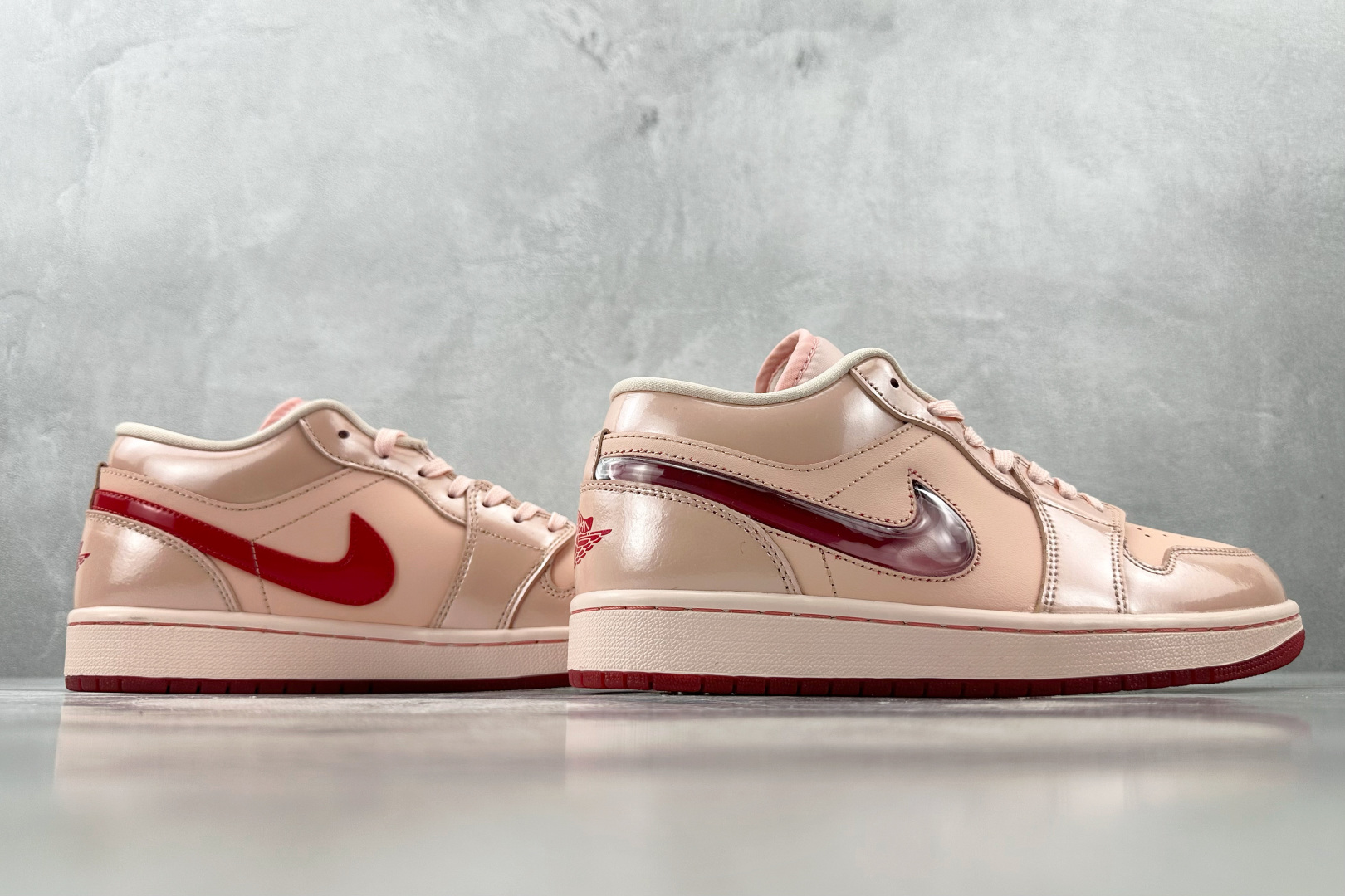 XC 
Jordan Air Jordan 1 Low “Valentine's Day”情人节限定 粉