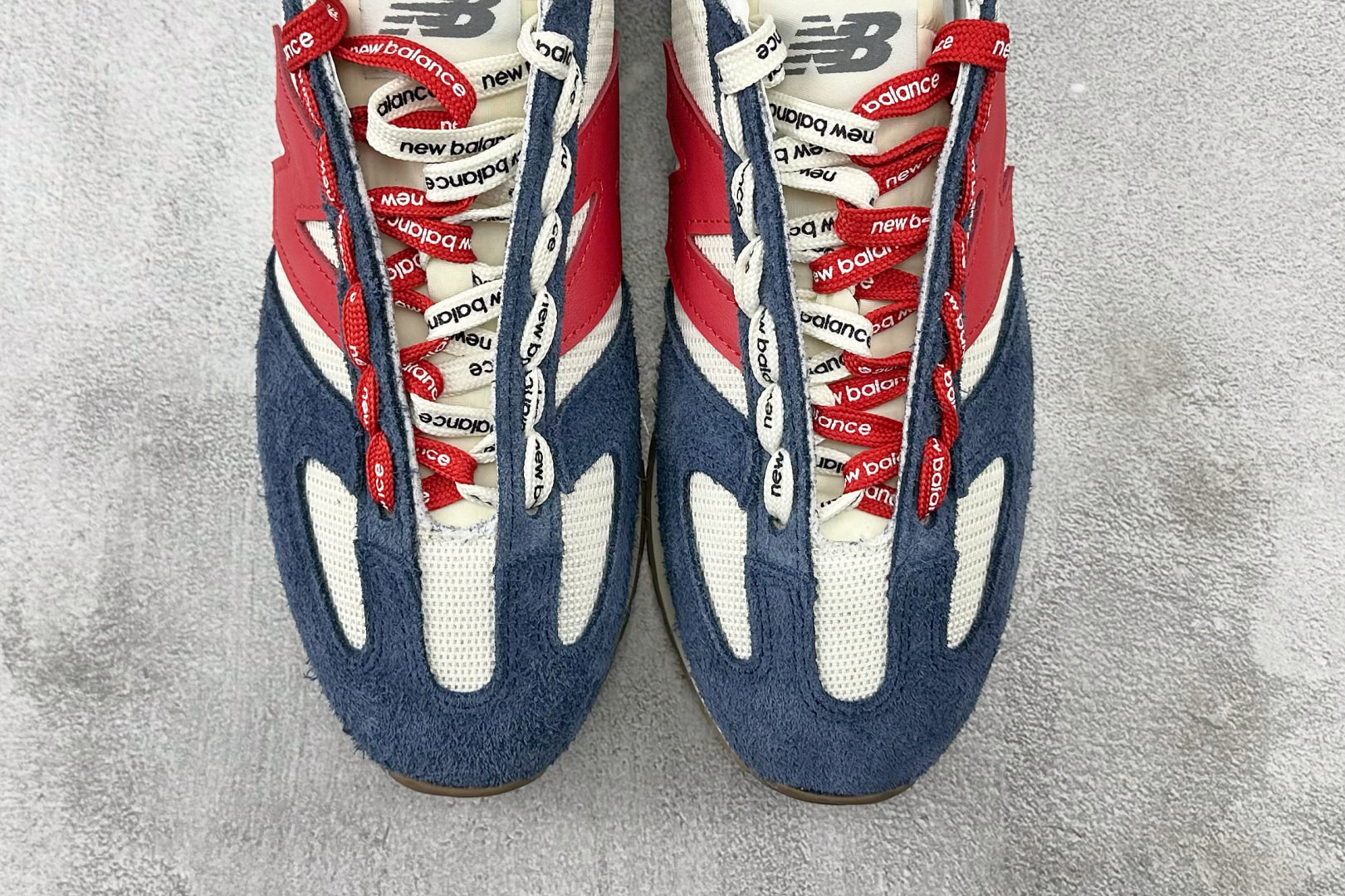 绿X/M 
纯原 New Balance NB 471 米白深蓝色

货号：U471AK
尺码：36 3