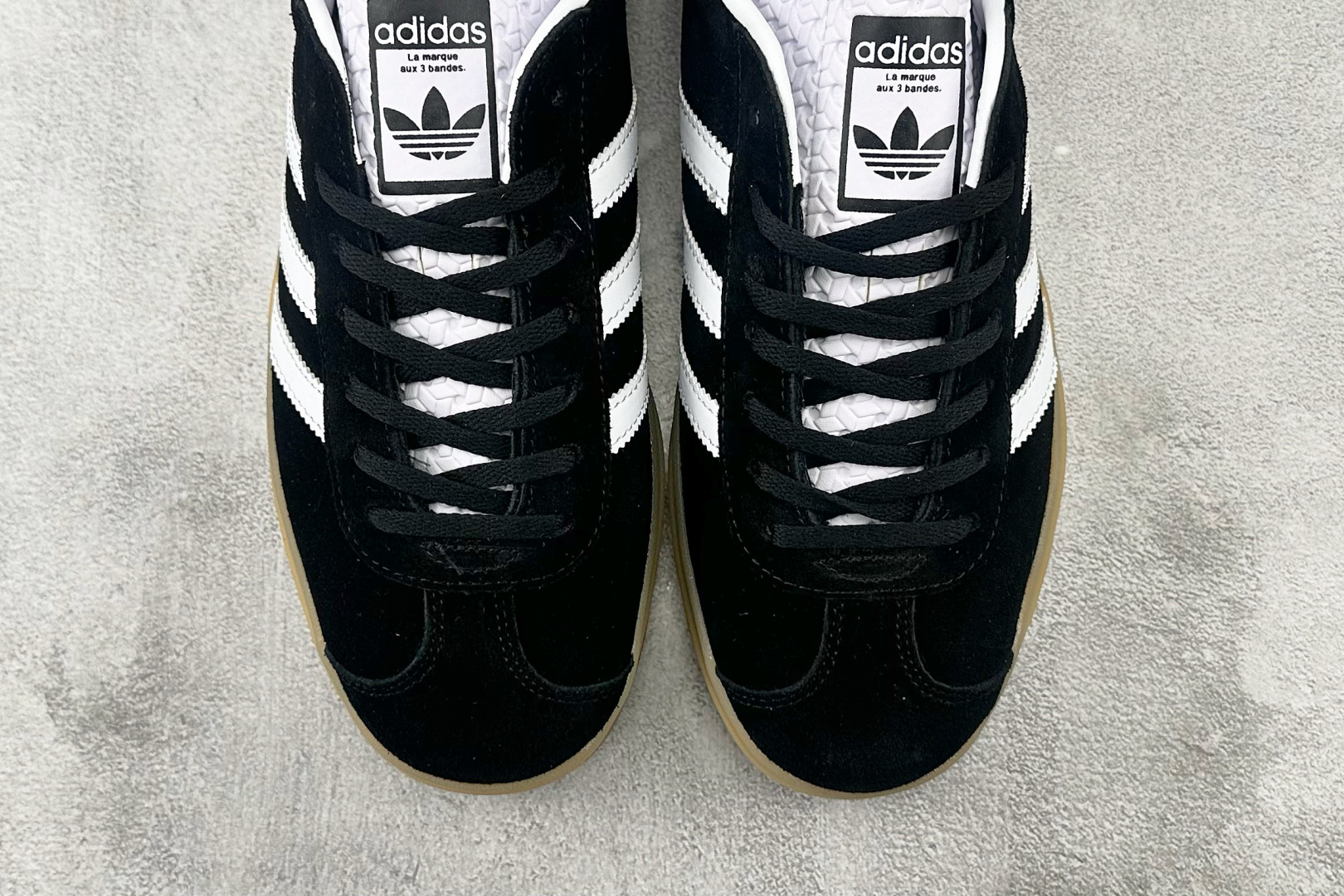 HG 
品质升级 adidas originals GAZELLE BOLD 黑色

货号：IE0876