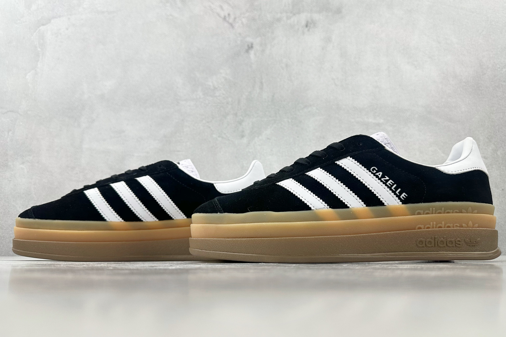 HG 
品质升级 adidas originals GAZELLE BOLD 黑色

货号：IE0876