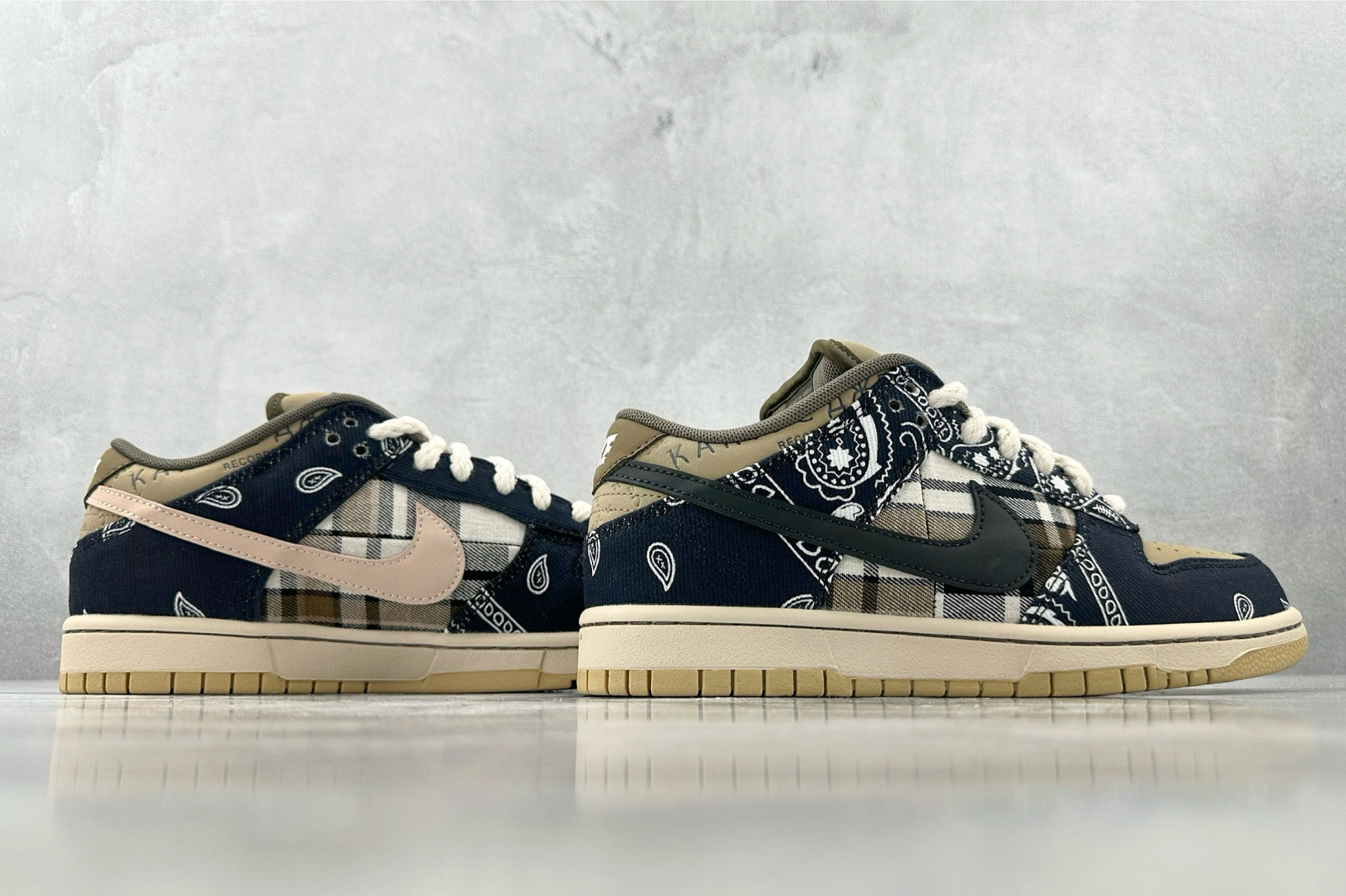 KW神版 
口碑神作 Travis Scott x Nike Dunk SB Jackboys腰果花印花