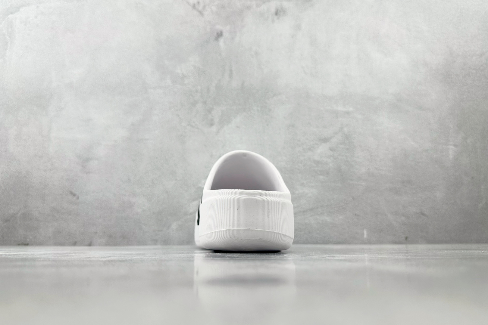 CD 
adidas originals adiFOM SUPERSTAR MULE 白黑

货号：IF