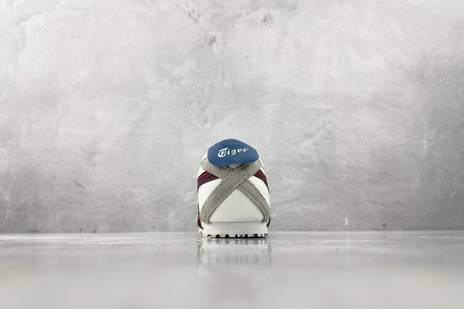 SC 
渠道特供  Onitsuka Tiger鬼塚虎 MEXICO 66 Slip-on 白红蓝

货