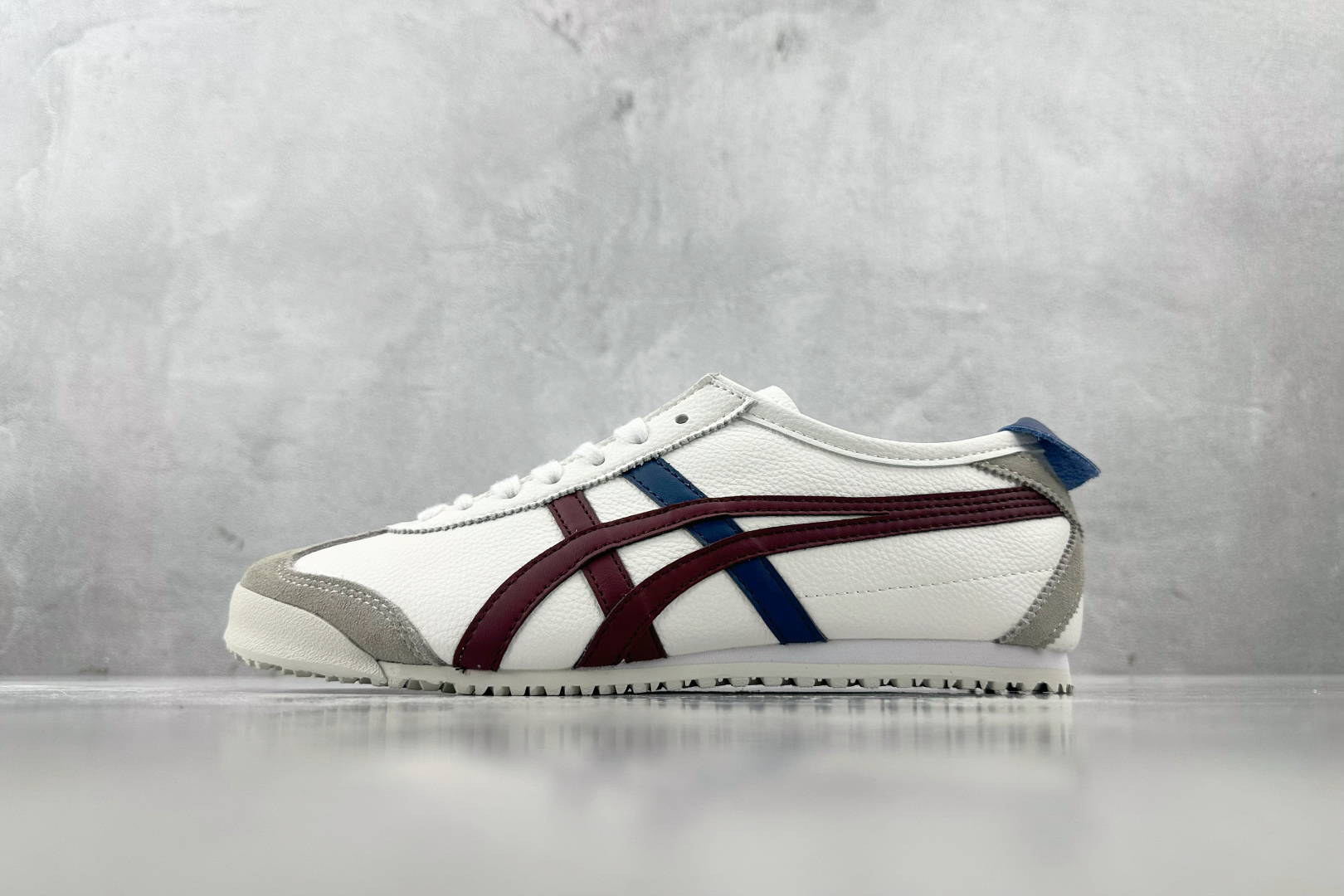 SC 
渠道特供  Onitsuka Tiger鬼塚虎 MEXICO 66 Slip-on 白红蓝

货