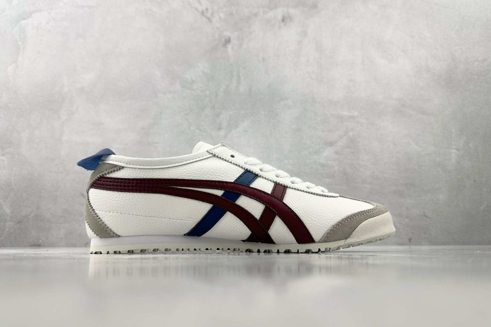 SC 
渠道特供  Onitsuka Tiger鬼塚虎 MEXICO 66 Slip-on 白红蓝

货