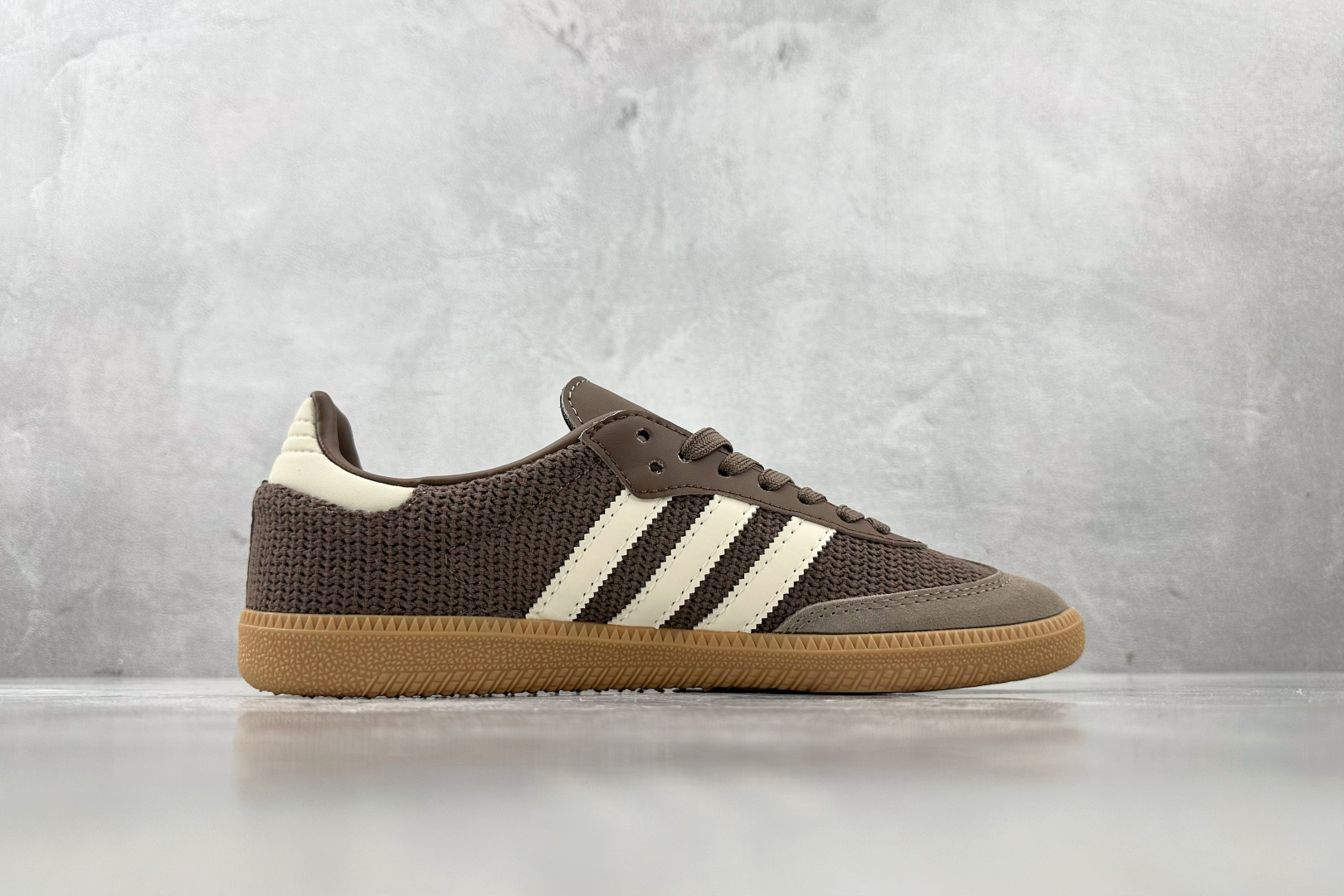 R 版 
出口订单  adidas originals SAMBA OG 棕色

货号：JI3184
尺
