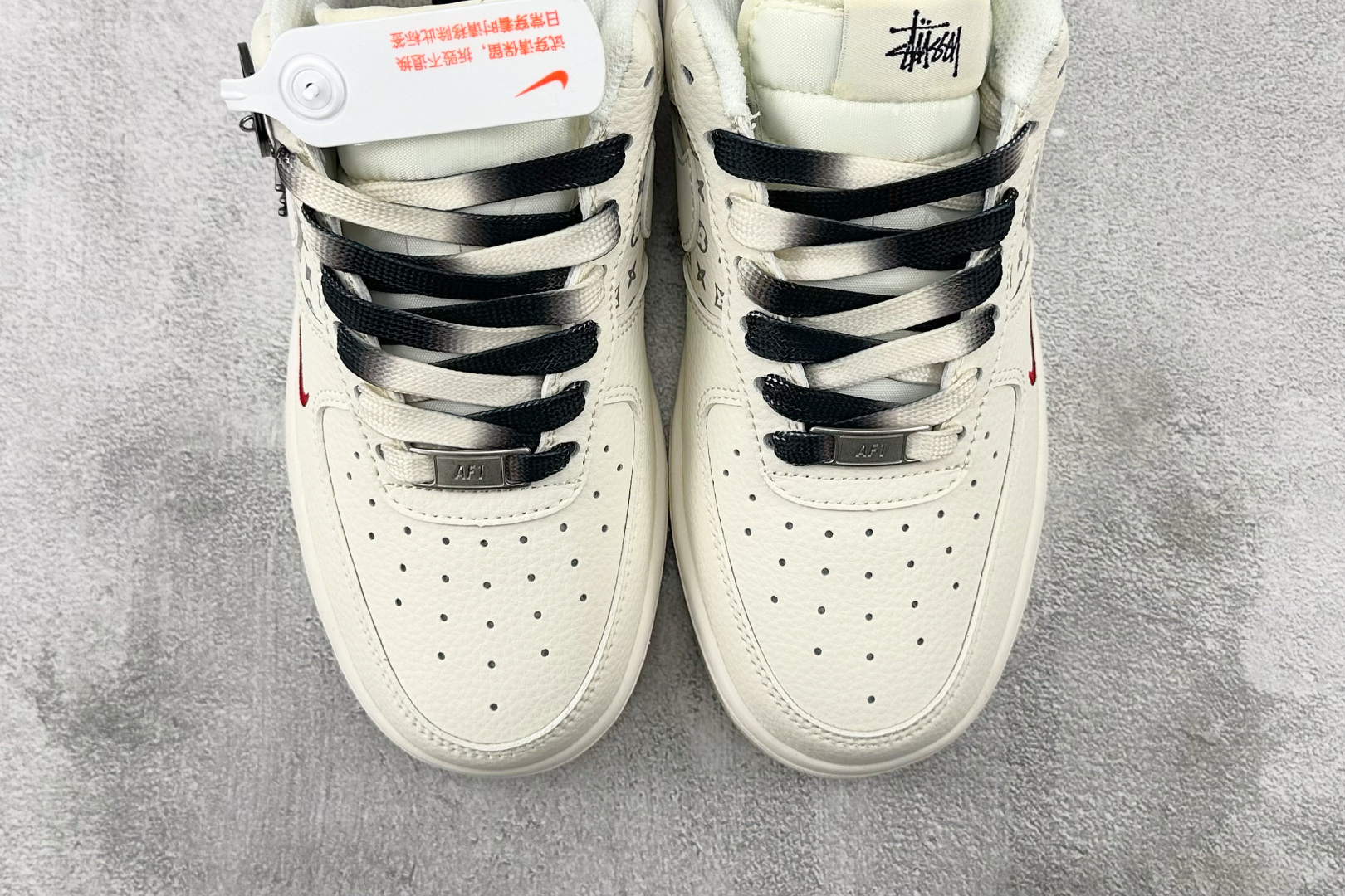 XC 
Nike Air Force 1'07  斯图西 联名 米白

货号：HH7518 076
尺码