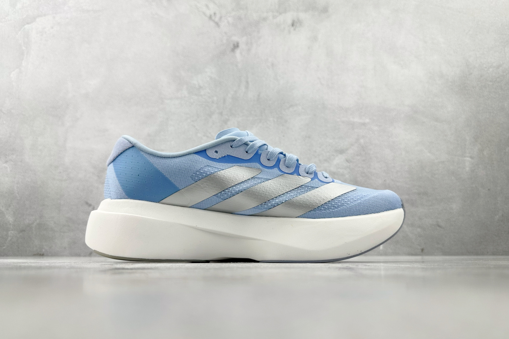 BS 
纯原  adidas Adizero EVO SL 天蓝

货号：J54453
尺码：36 36