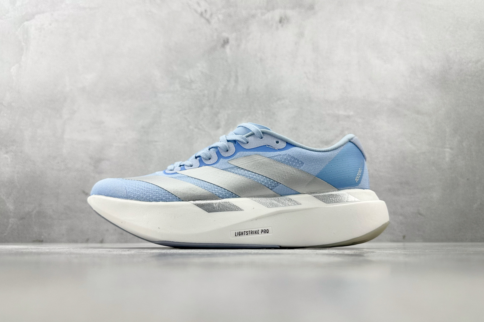 BS 
纯原  adidas Adizero EVO SL 天蓝

货号：J54453
尺码：36 36