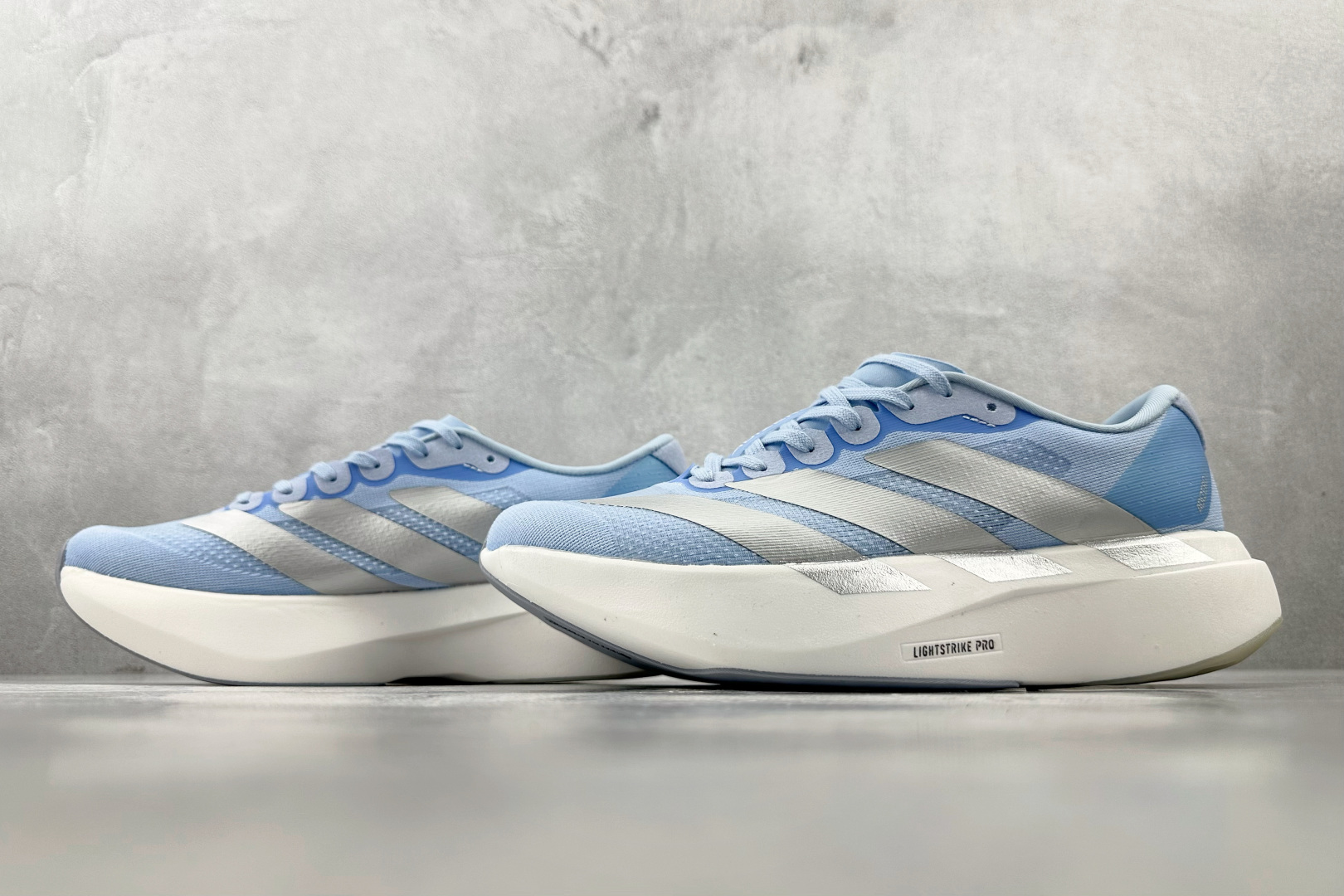 BS 
纯原  adidas Adizero EVO SL 天蓝

货号：J54453
尺码：36 36