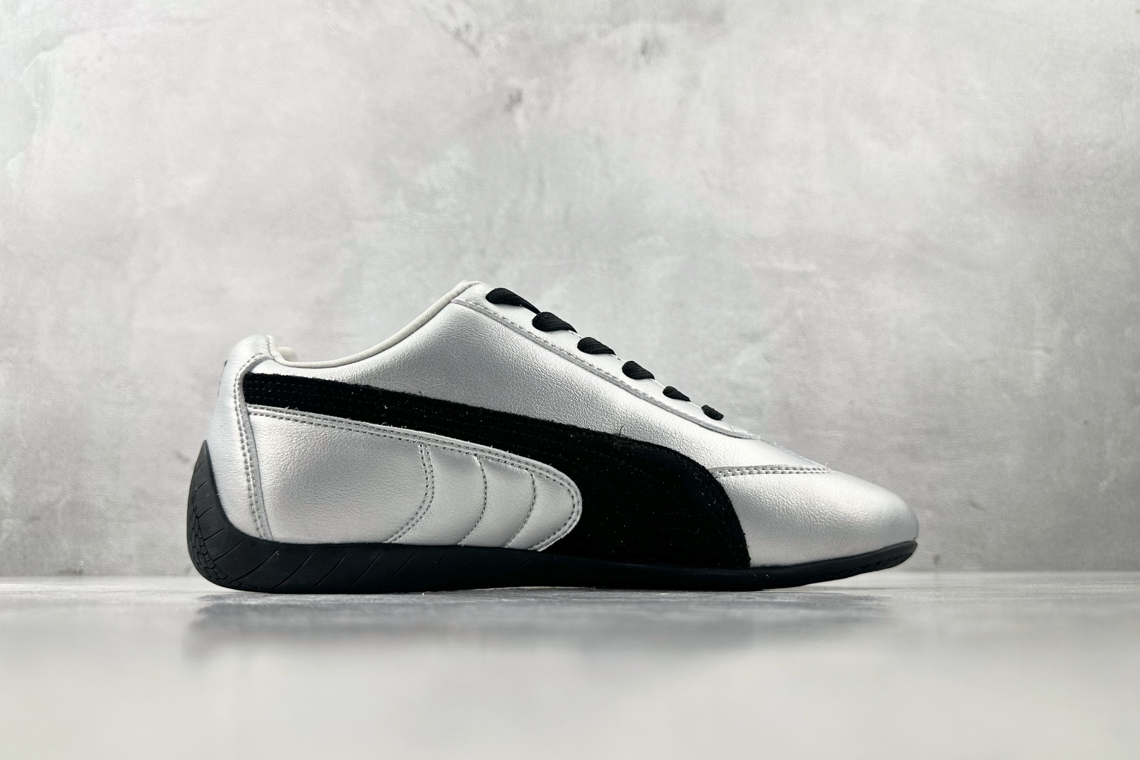 PM 
平台爆款 PUMA Speedcat SD BILLYS黑银色

货号：-01
尺码：35.5 