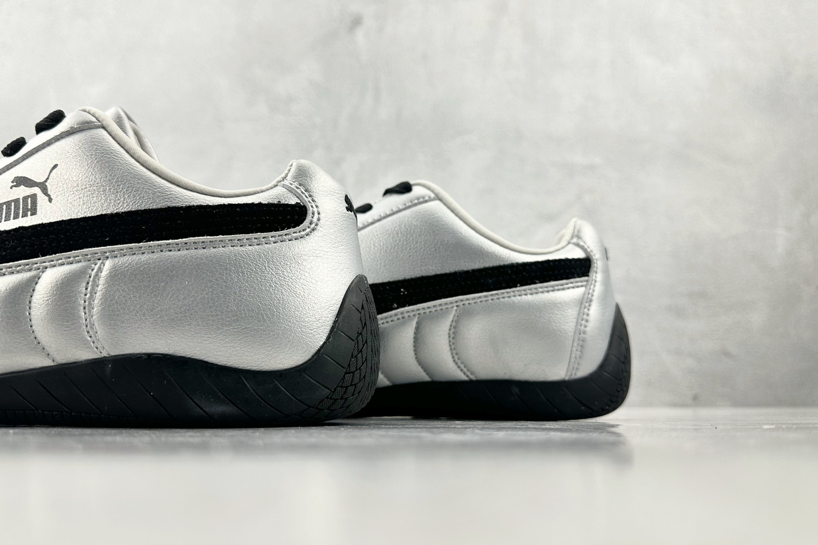 PM 
平台爆款 PUMA Speedcat SD BILLYS黑银色

货号：-01
尺码：35.5 