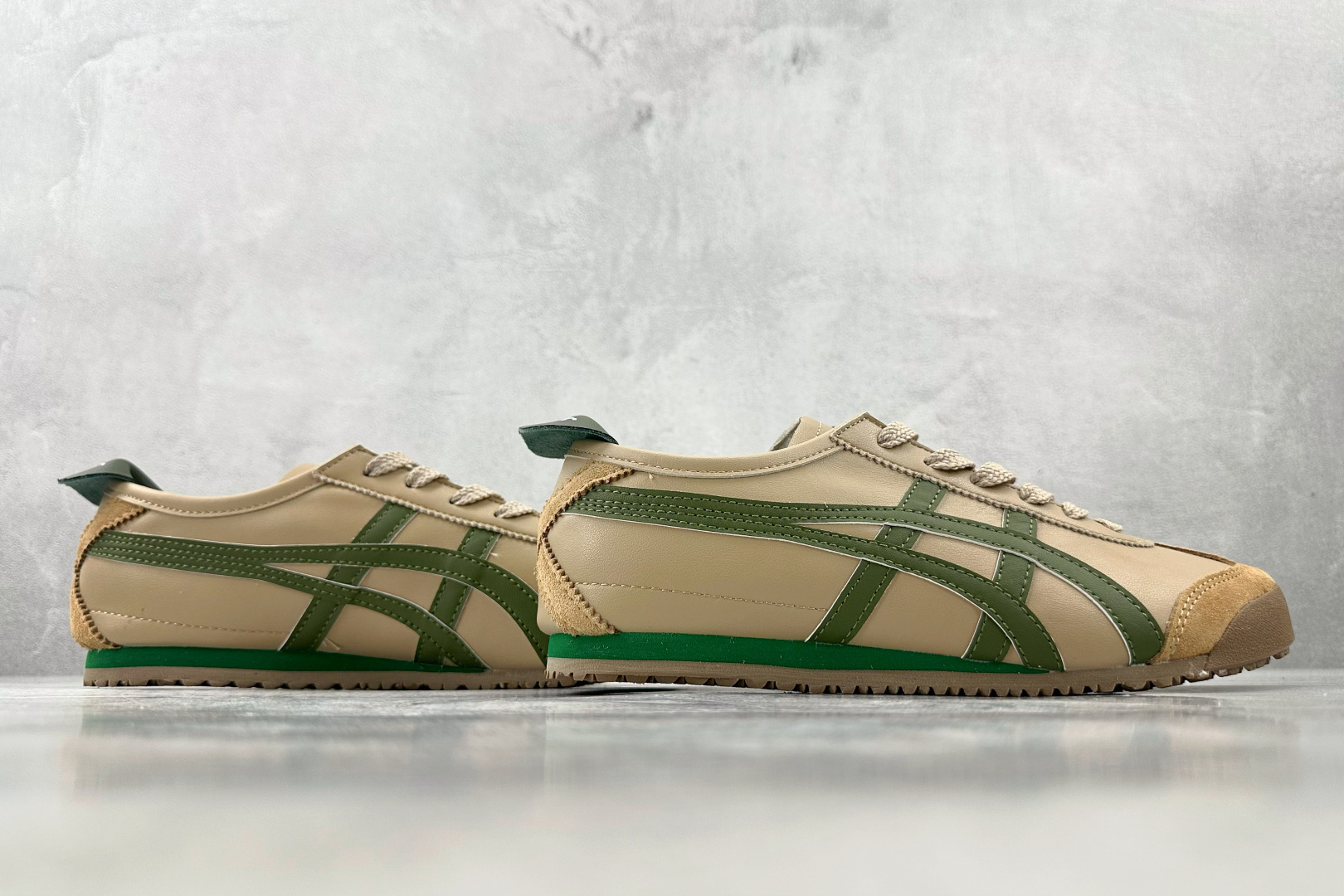 WS 
平台爆款 Onitsuka Tiger鬼塚虎 MEXICO 66 棕绿

货号：1183C102
