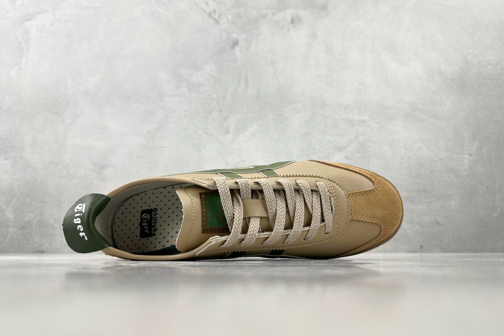 WS 
平台爆款 Onitsuka Tiger鬼塚虎 MEXICO 66 棕绿

货号：1183C102