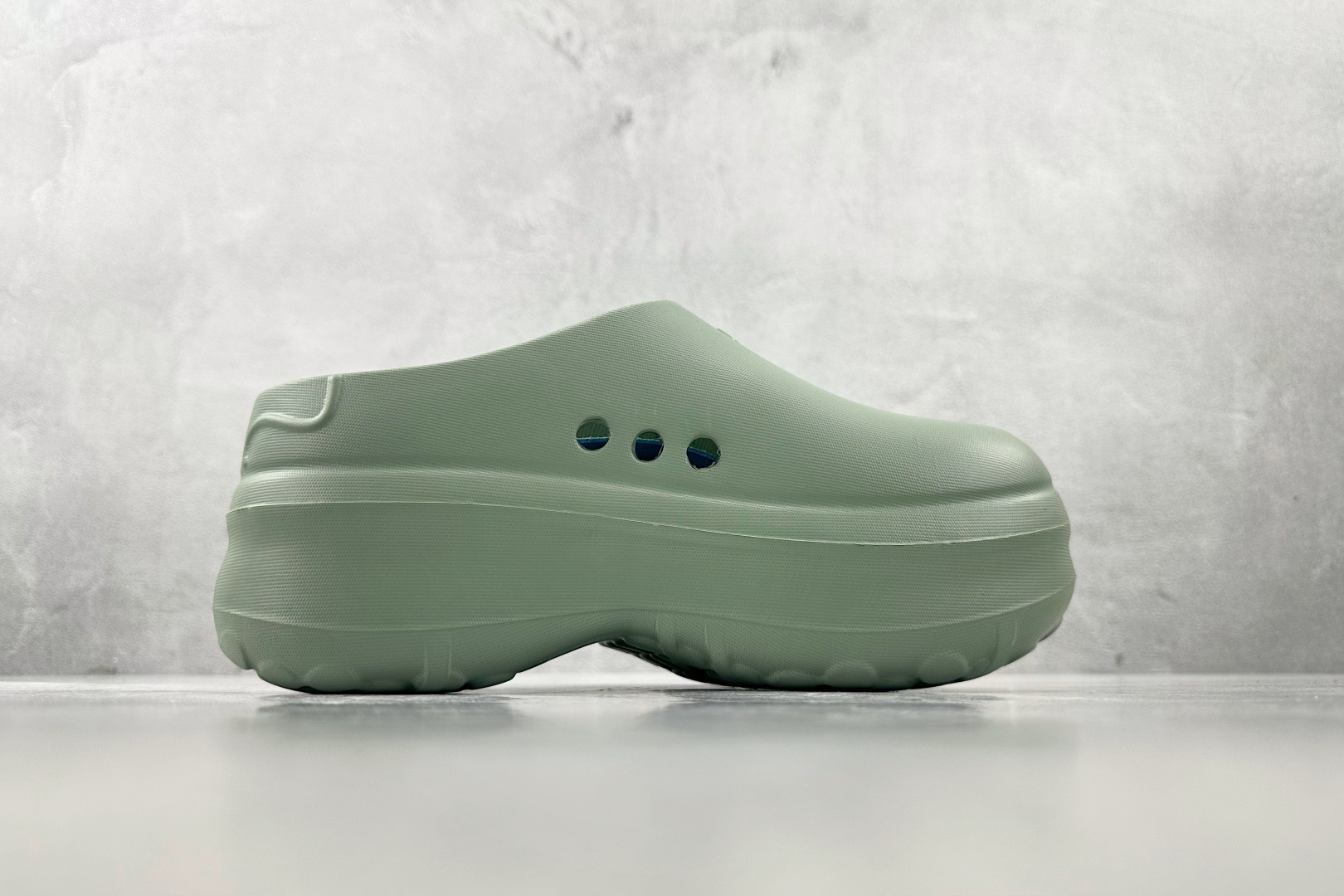 On 版 
adidas originals AdiFOM Stan Smith Mule 绿色

货号