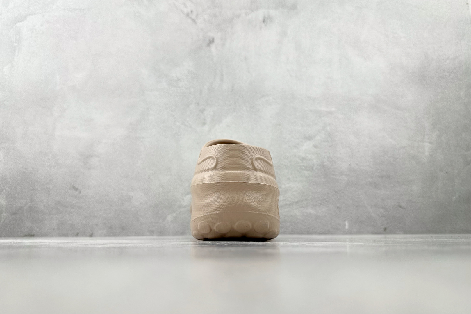 On 版 
adidas originals AdiFOM Stan Smith Mule 沙褐色

货