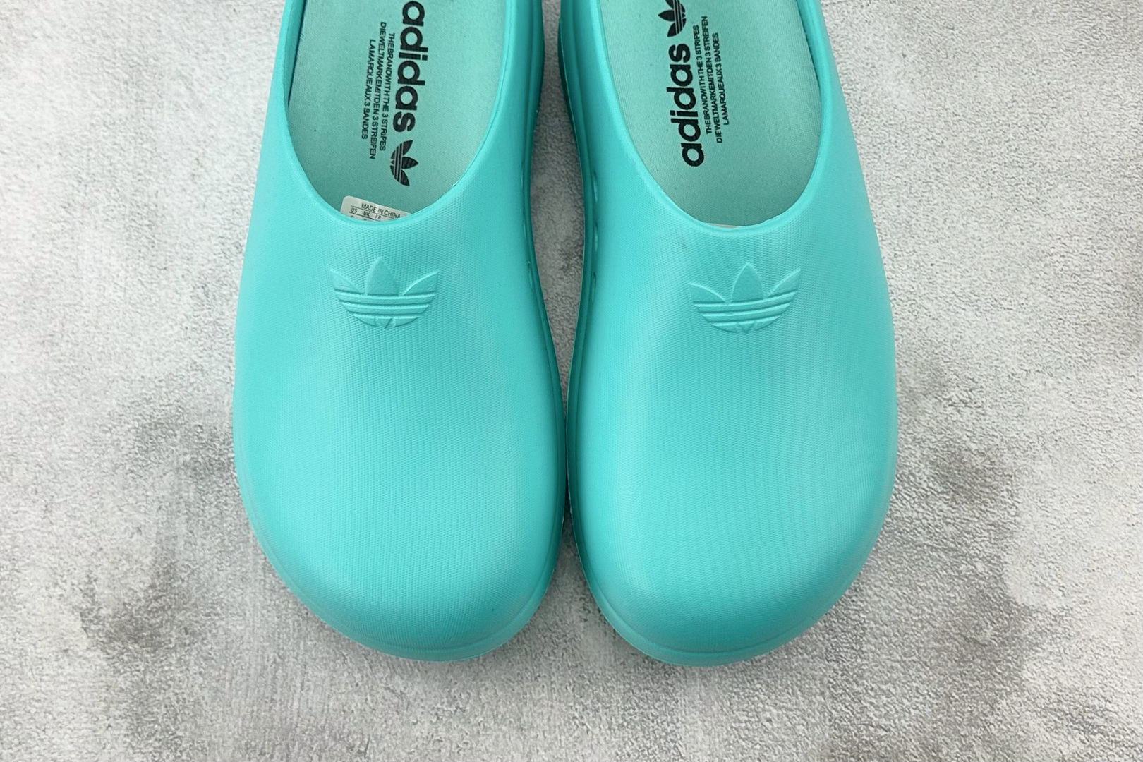 On 版 
adidas originals AdiFOM Stan Smith Mule 青色

货号
