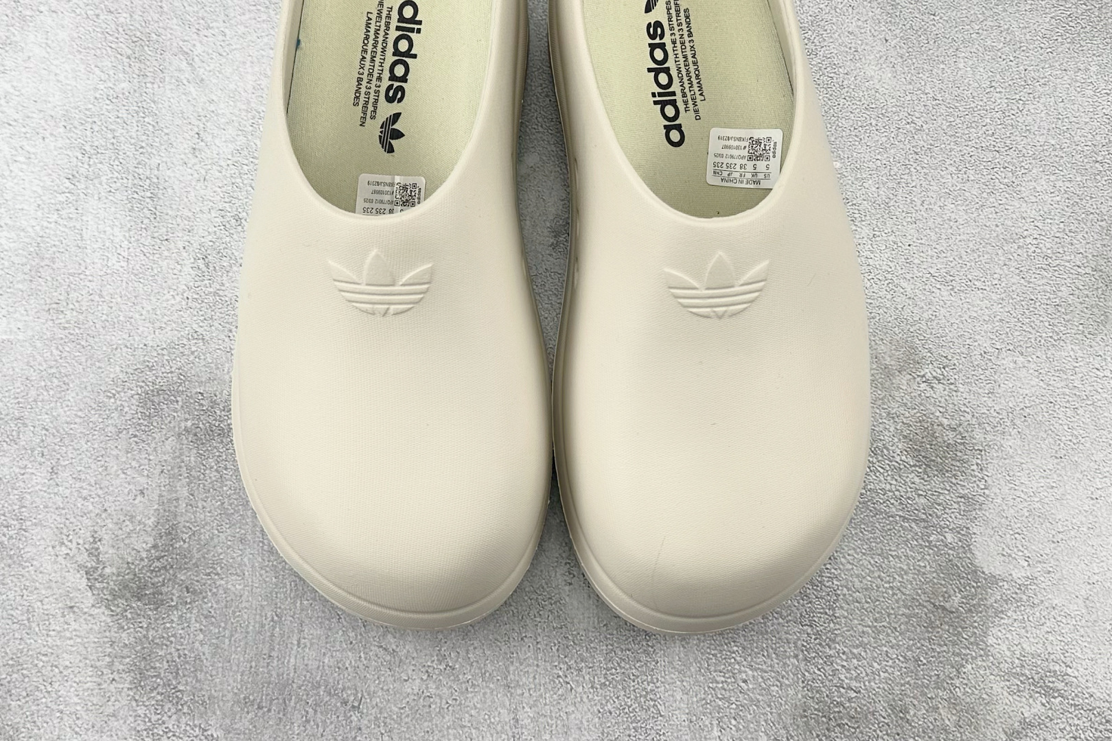 On 版 
adidas originals AdiFOM Stan Smith Mule 米色

货号