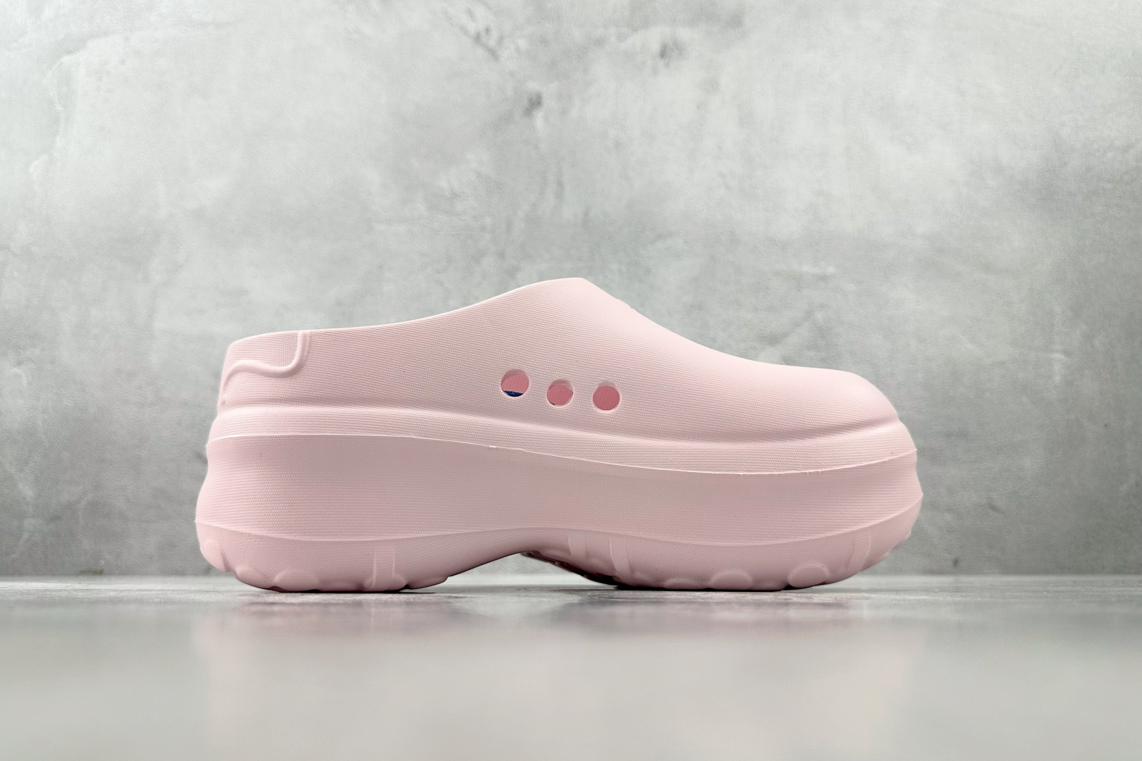 On 版 
adidas originals AdiFOM Stan Smith Mule 粉色

货号