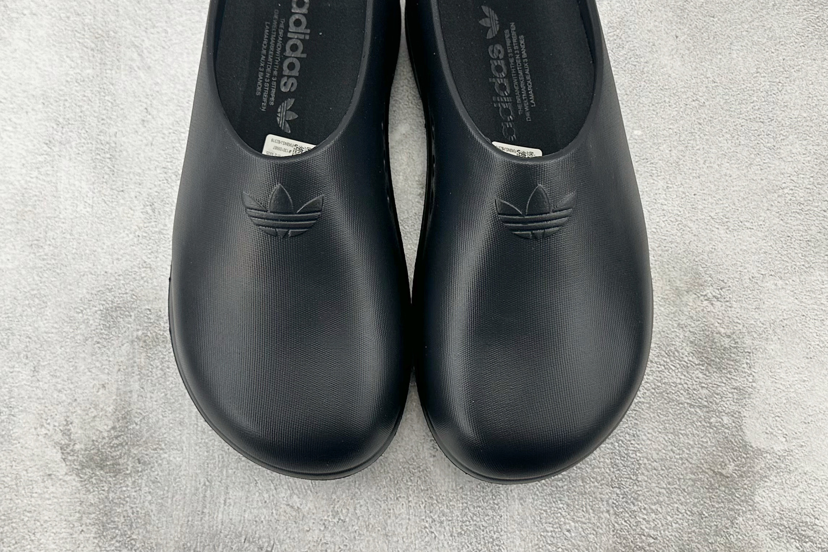On 版 
adidas originals AdiFOM Stan Smith Mule 黑色

货号
