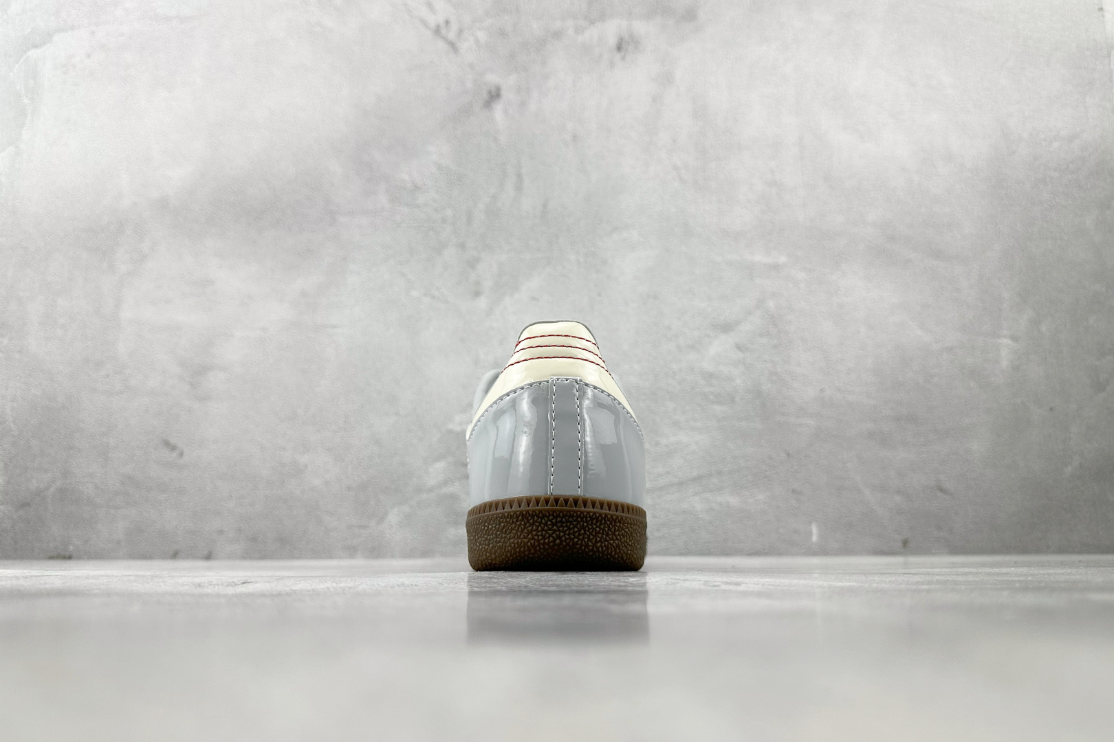 R 版 
出口订单  adidas originals SAMBA OG 灰色

货号 ：JQ0012

