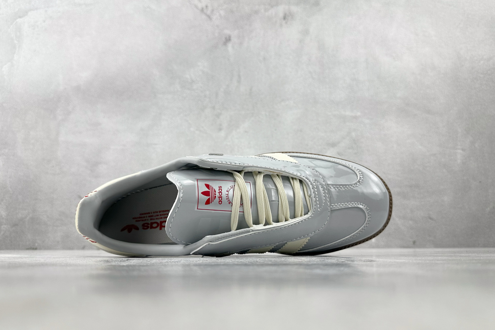 R 版 
出口订单  adidas originals SAMBA OG 灰色

货号 ：JQ0012
