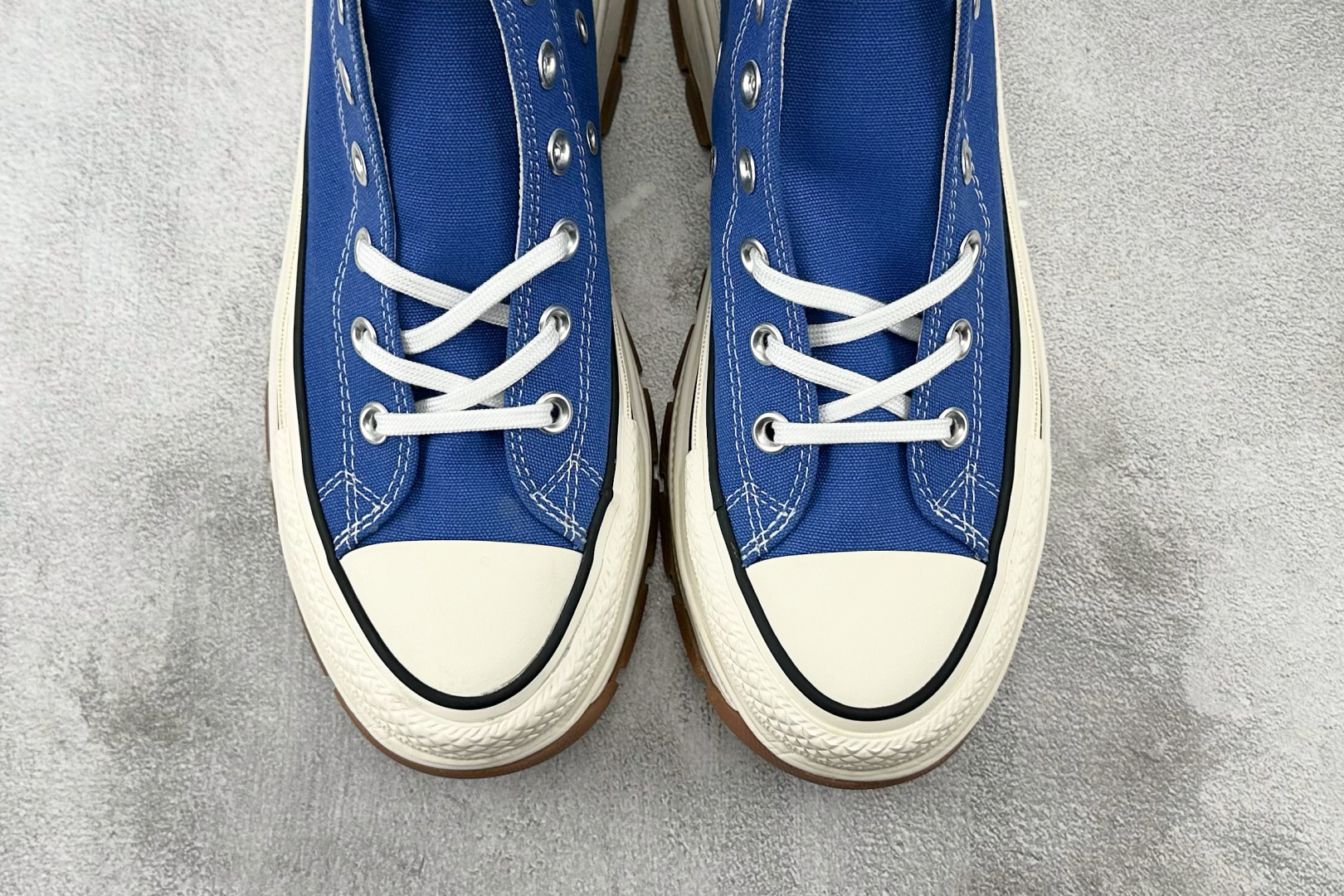 虎扑特价 
Converse All Star Trekwave 100 Trekwave Hi蓝色

