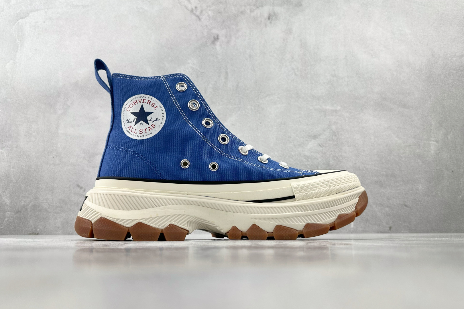 虎扑特价 
Converse All Star Trekwave 100 Trekwave Hi蓝色

