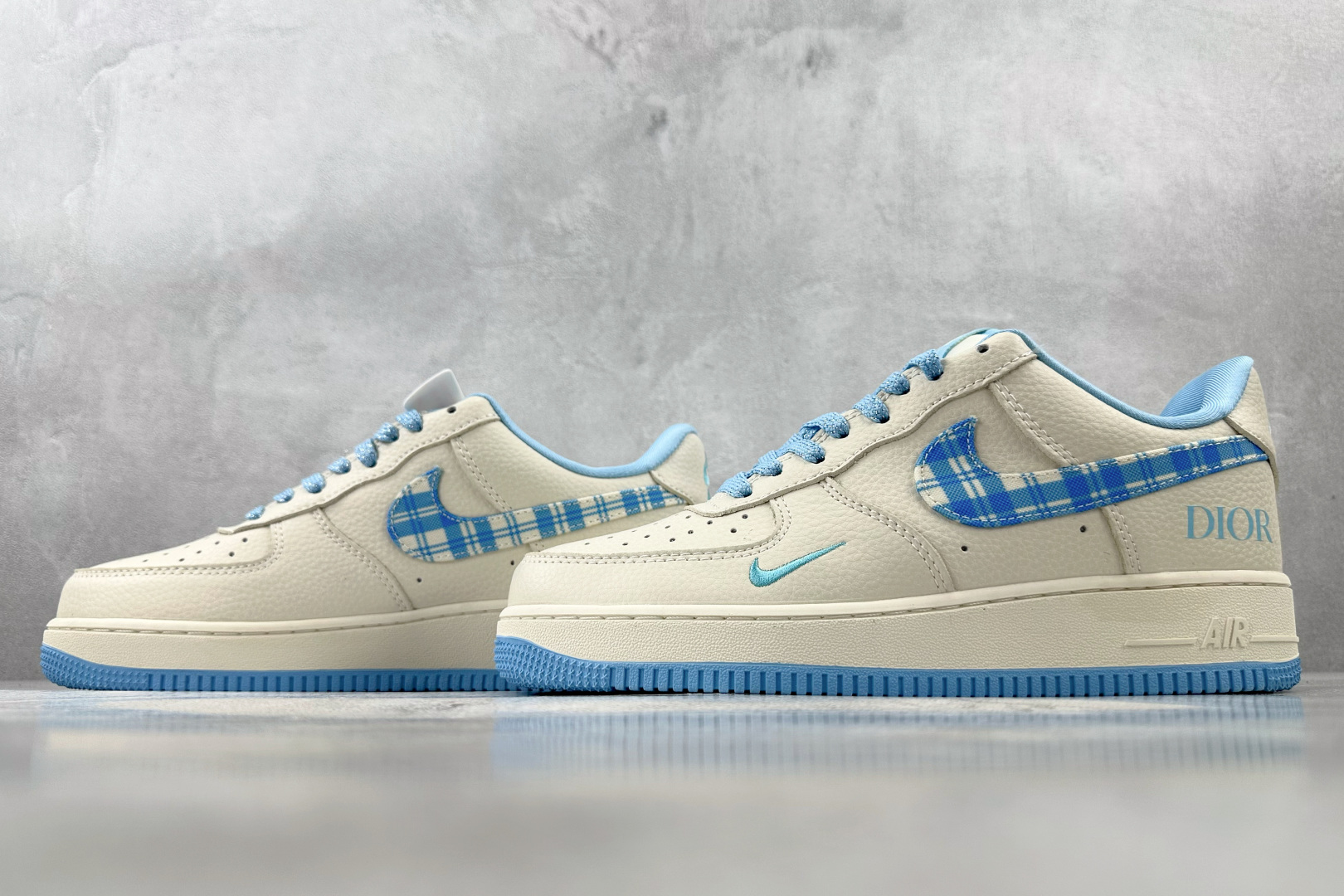 260 Nike Air Force 1'07 DIOR 联名 米白蓝 KK1988-072