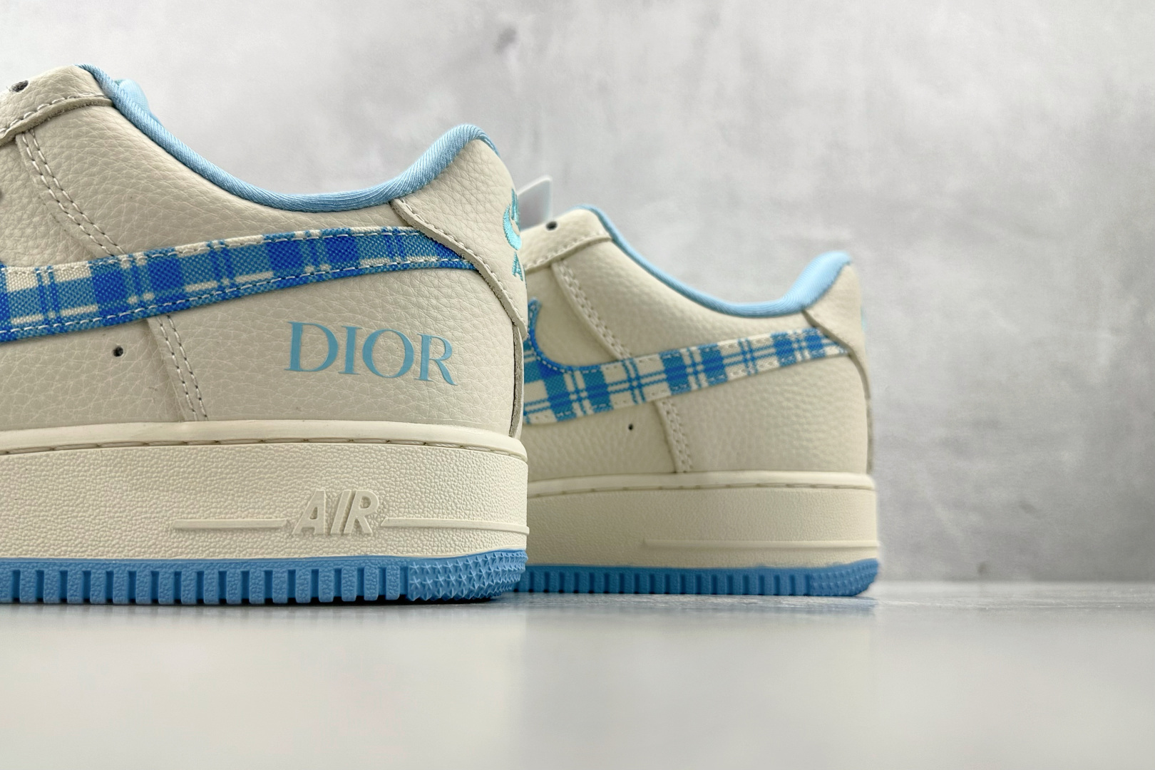 260 Nike Air Force 1'07 DIOR 联名 米白蓝 KK1988-072
