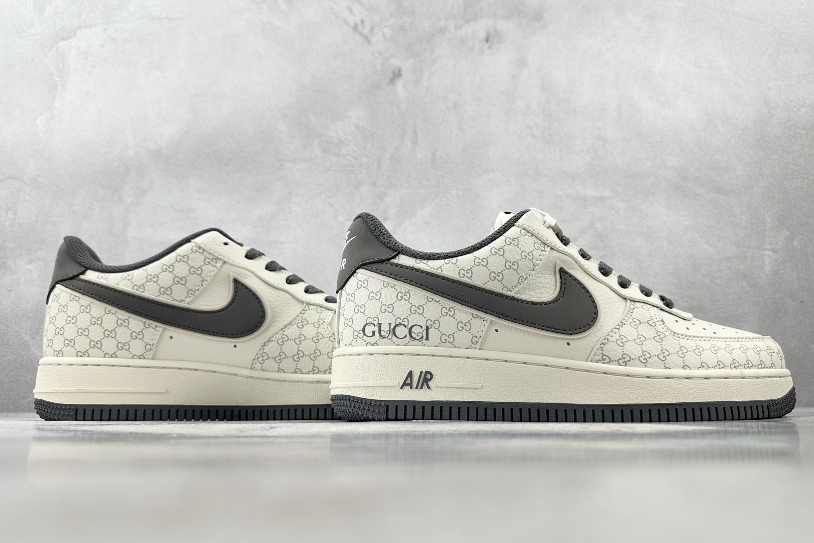 XC 
Nike Air Force 1'07  GUCCI 联名 米白黑

货号：CS5288 003