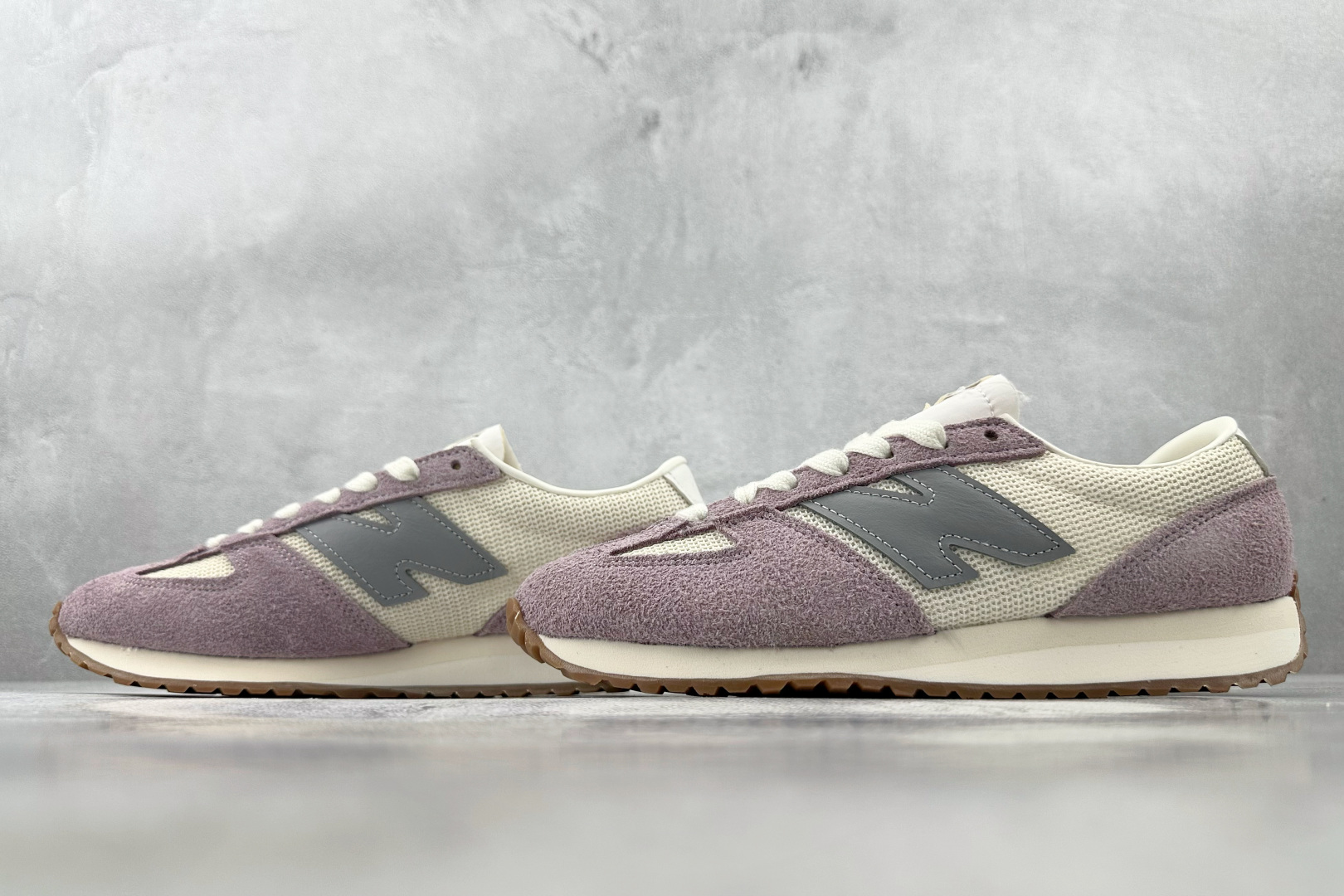 X 版 
New Balance NB 471 米紫

货号：U471AL
尺码：36 36.5 37.
