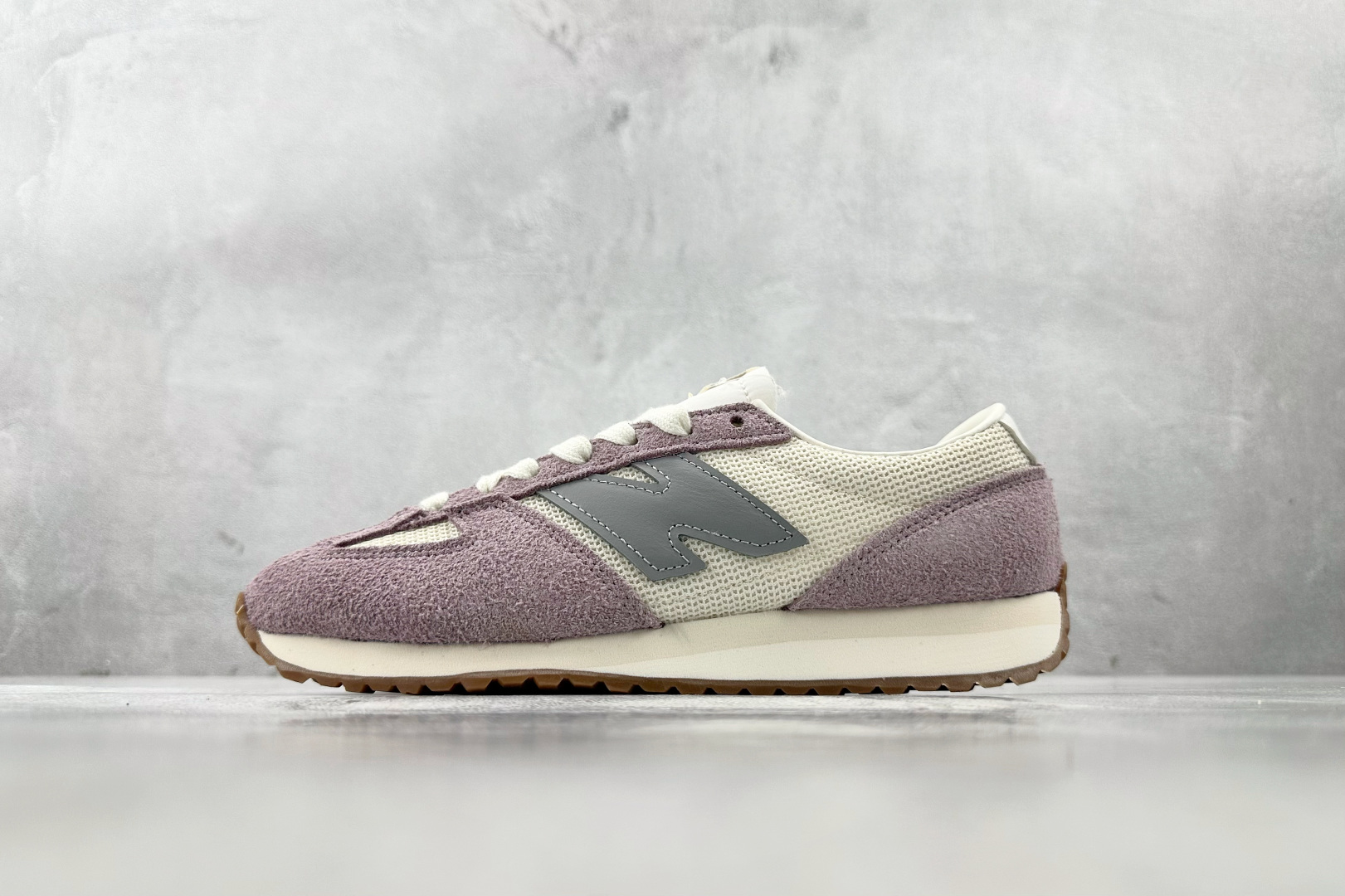 X 版 
New Balance NB 471 米紫

货号：U471AL
尺码：36 36.5 37.