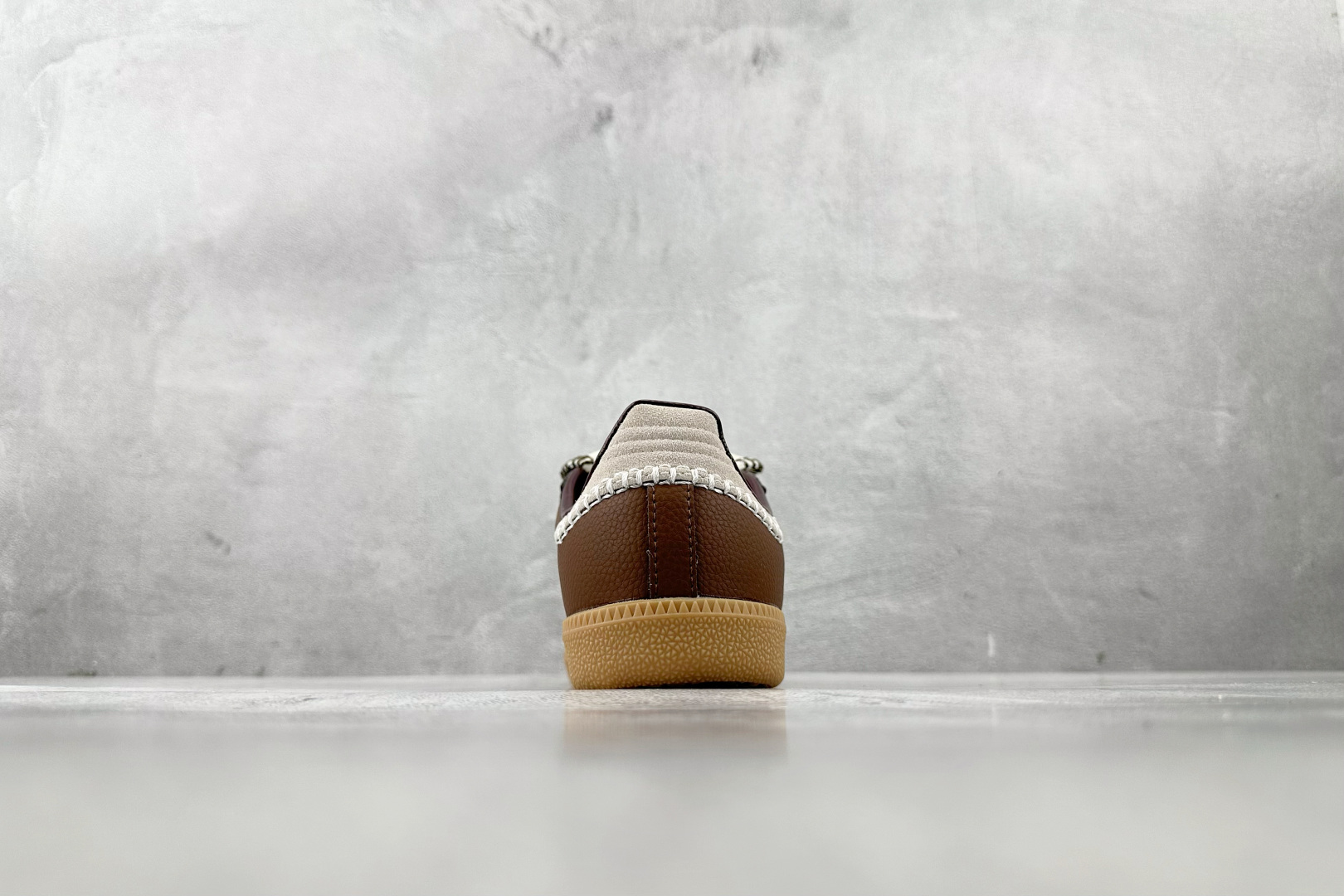 R 版 
出口订单  adidas originals SAMBA LT 褐色

货号：JQ6620
尺