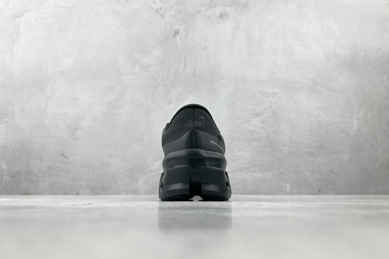 On 版 
POST ARCHIVE FACTION (PAF) × On 昂跑
Cloudmonste