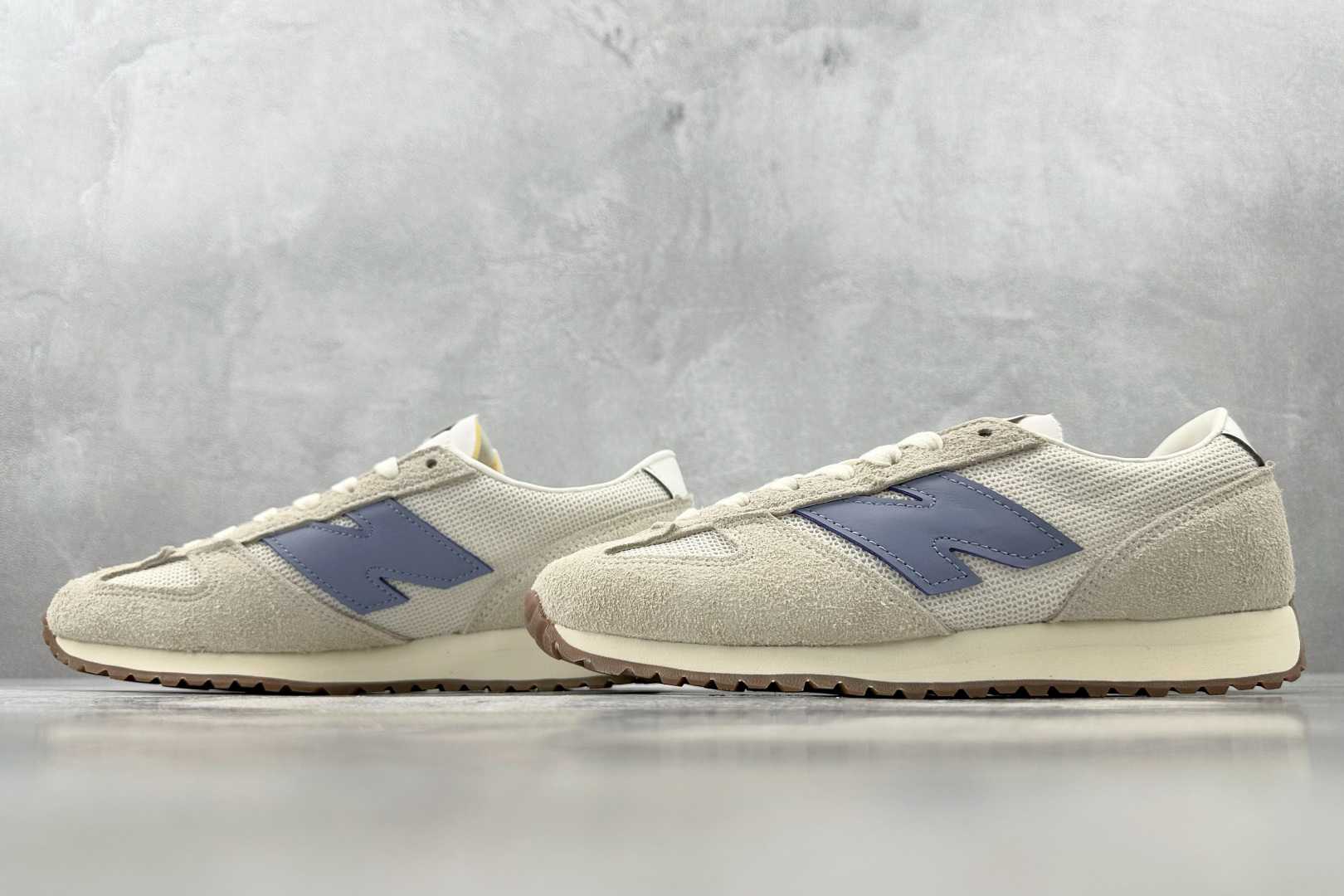 K13 版 
New Balance NB 471 米白色

货号：U471AA
尺码：36 36.5 