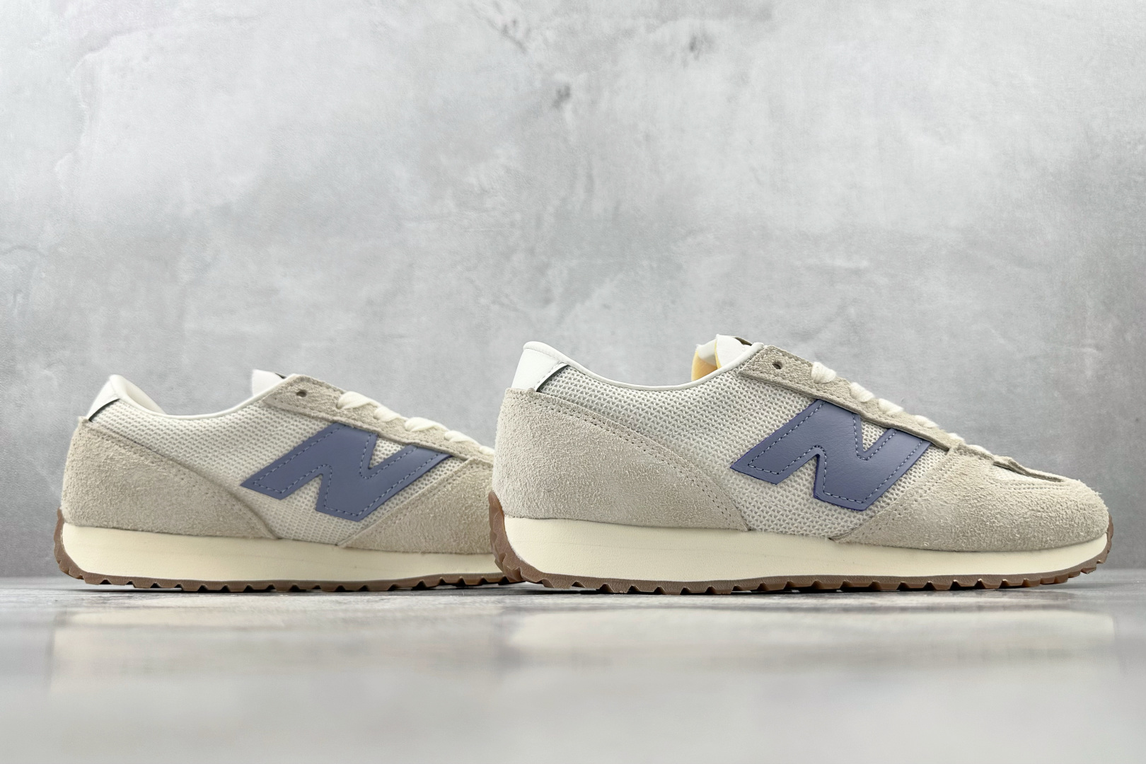 K13 版 
New Balance NB 471 米白色

货号：U471AA
尺码：36 36.5 