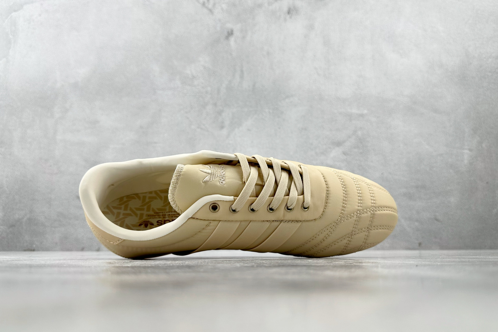 R 版 
出口订单 adidas originals Taekwondo LACE W 黄色

货号：J