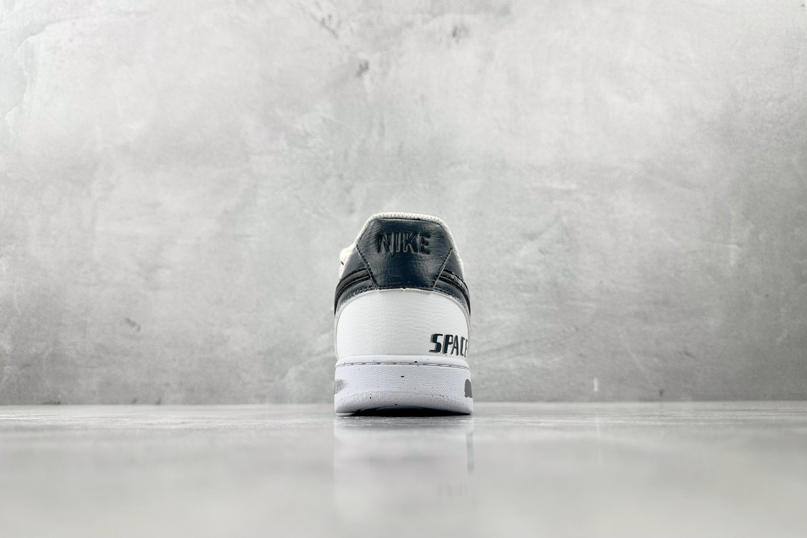 定制版  
【定制球鞋】Nike Court Vision 星际空间 灰色

货号：DH2987-101