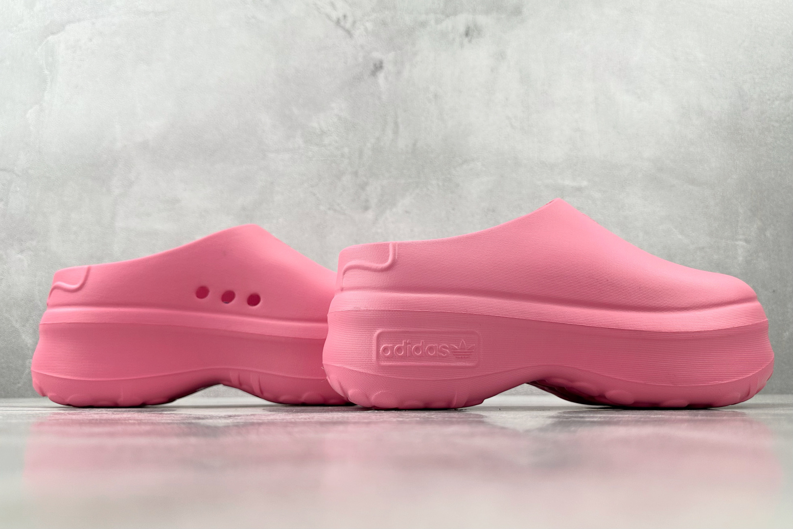 CD 
adidas originals AdiFOM Stan Smith Mule 粉色

货号：I
