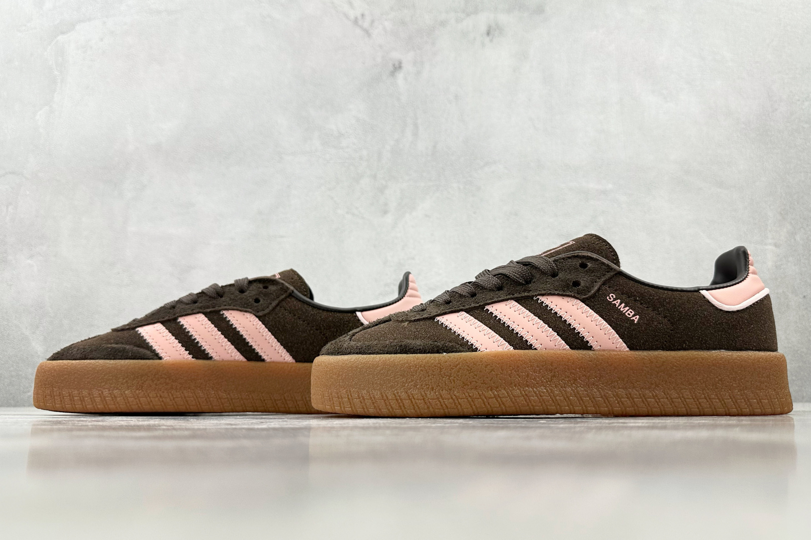 R 版 
出口订单 adidas originals Sambae 深棕色

货号 ：JI2744
尺码