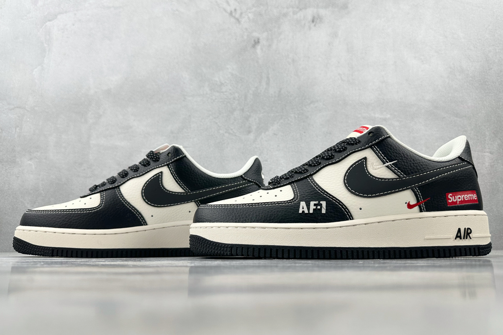 XC 
Nike Air Force 1'07  Supreme 联名 黑白

货号：HH7518 05