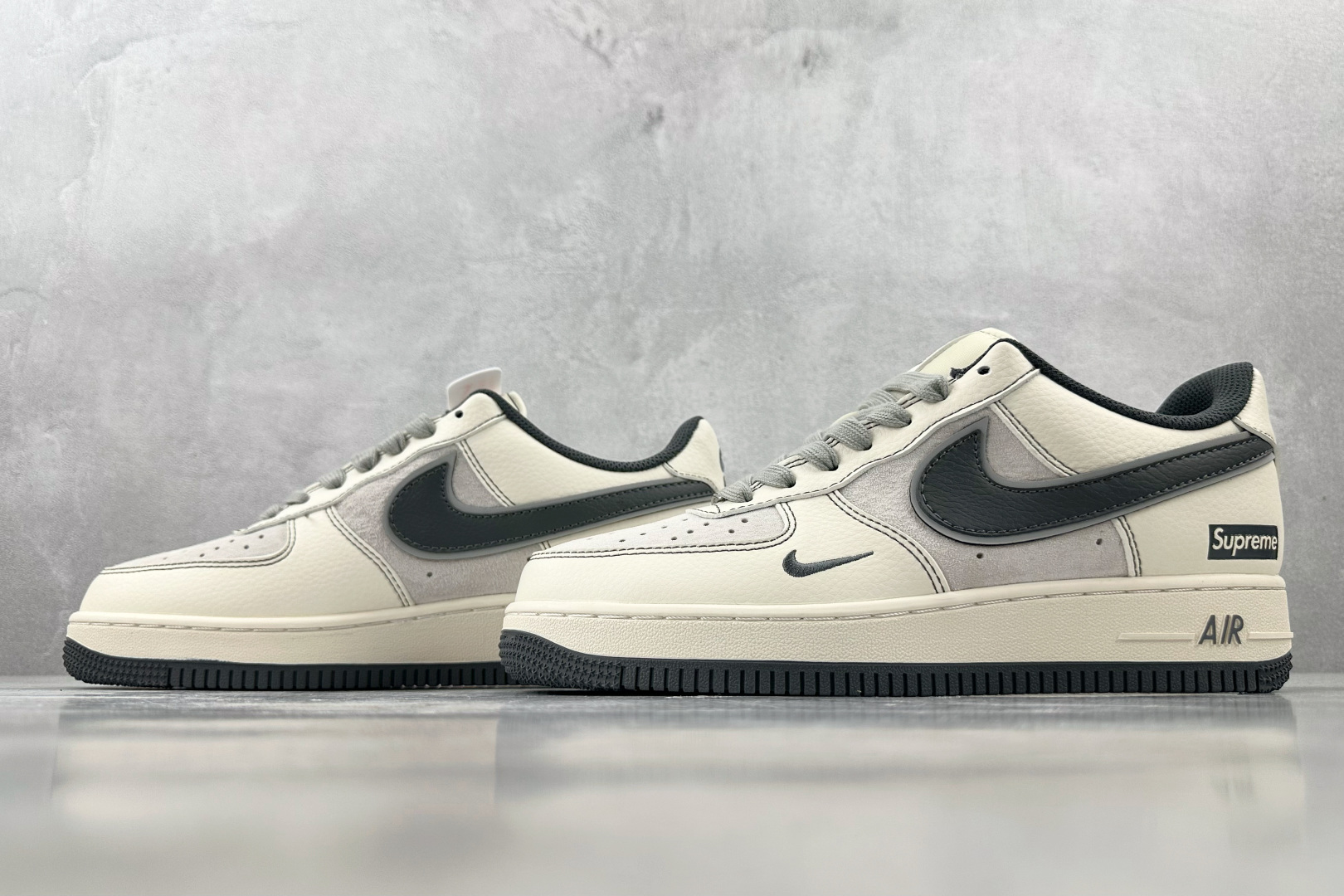 XC 
Nike Air Force 1'07 Supreme 联名 米白灰

货号：XZ6188 36