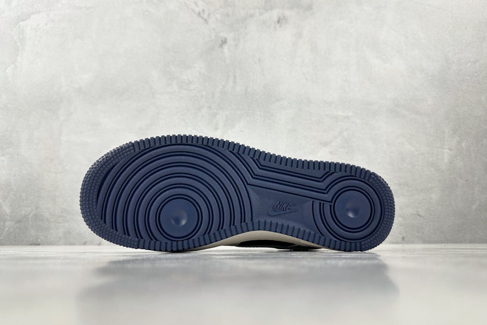 XC 
Nike Air Force 1'07 北面 联名 米白蓝

货号：HH7518 075
尺码：