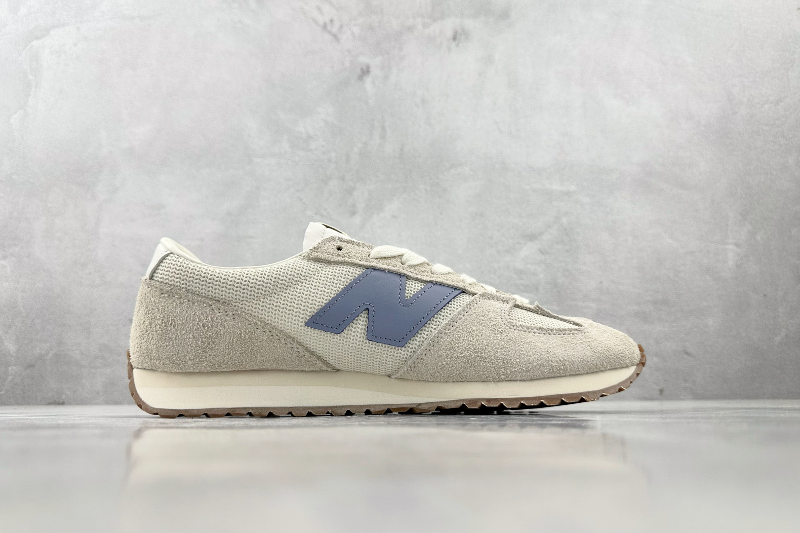 X 版 
New Balance NB 471 米白色

货号：U471AA
尺码：36 36.5 37