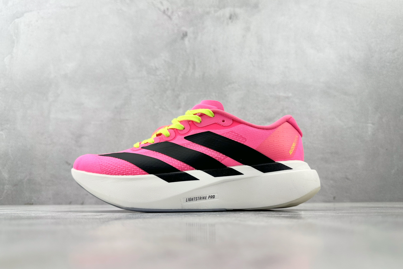 BS 
纯原  adidas Adizero EVO SL 黑粉

货号：JS4455
尺码：36 36
