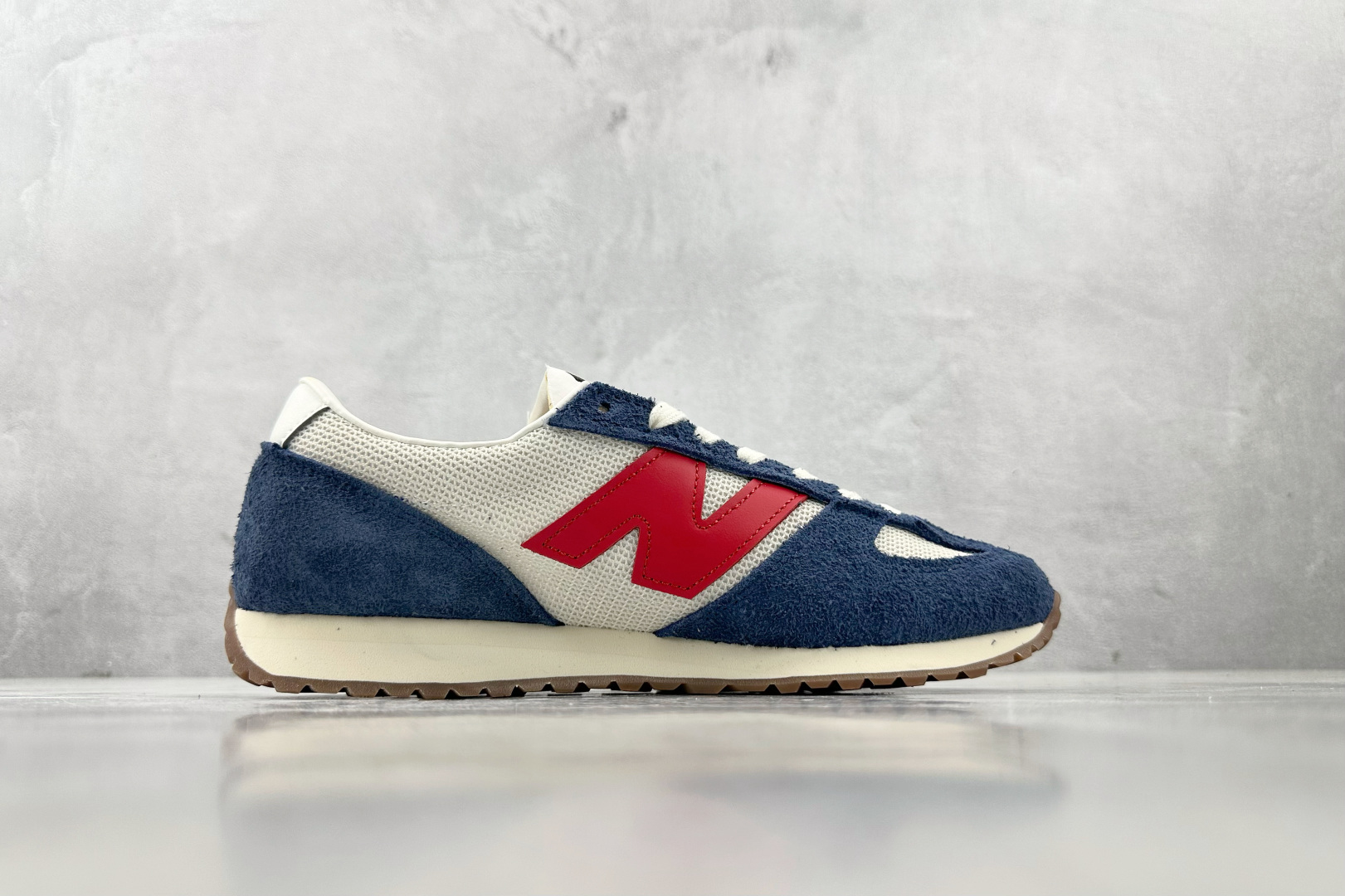 K13 版 
New Balance NB 471 米白深蓝色

货号：U471AK
尺码：36 36.