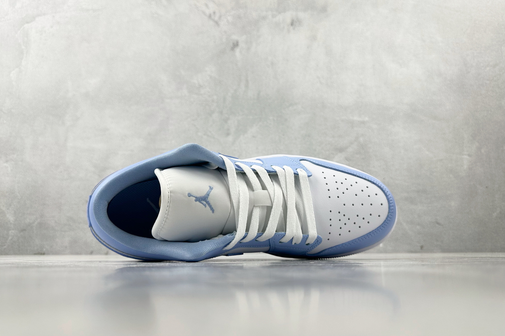 K版 
综合版 Jordan Air Jordan 1 Low Aluminum WMNS浅蓝色

货号