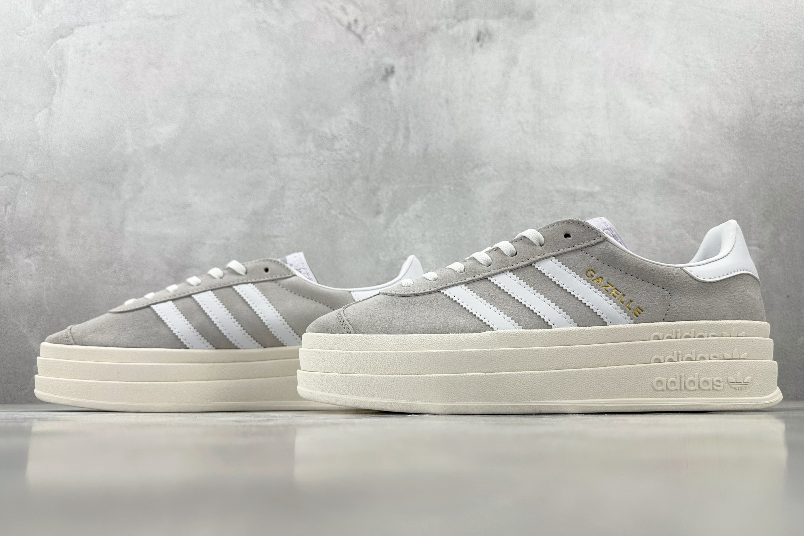 HG 
品质升级 adidas originals GAZELLE BOLD 灰白

货号：HQ6893